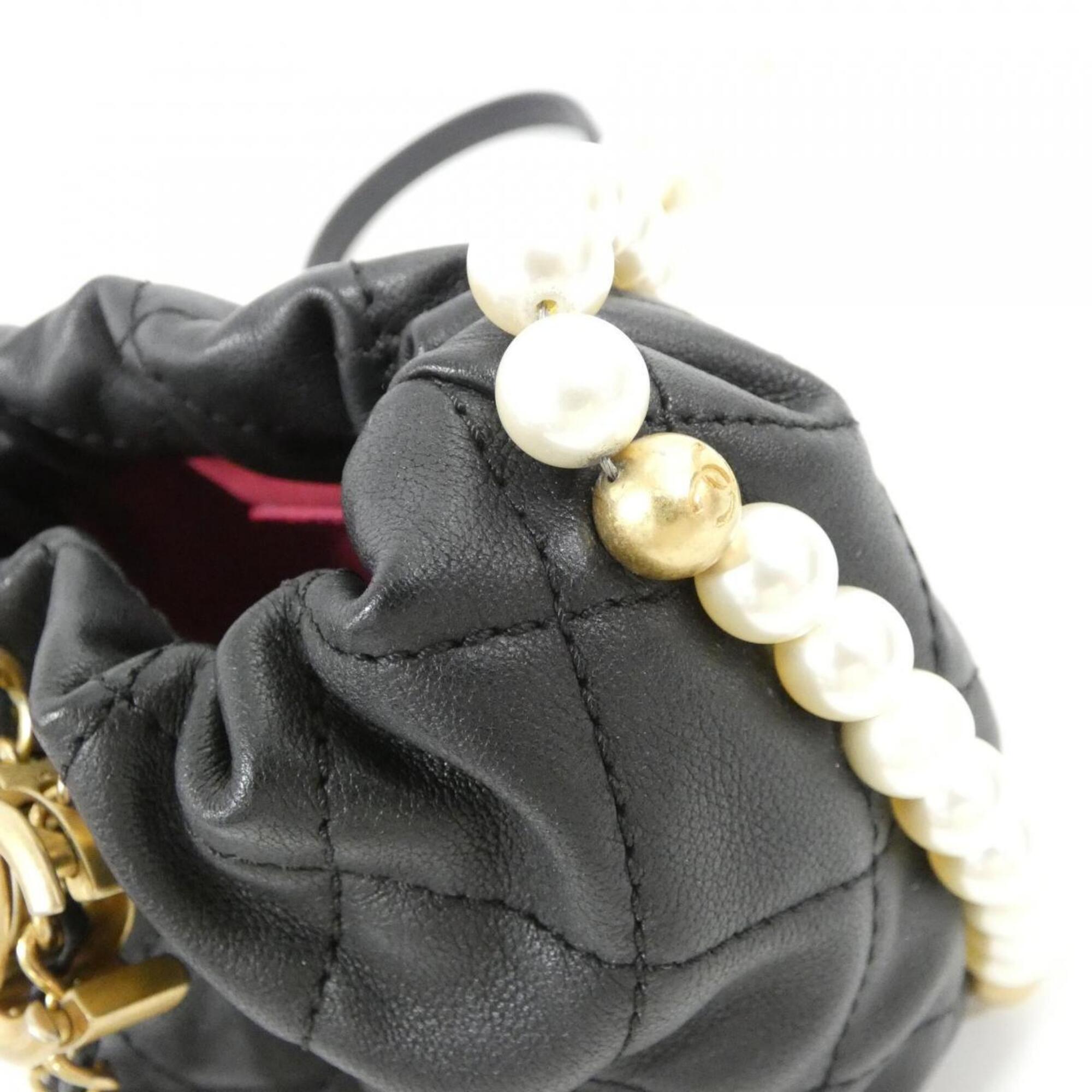 Chanel Black Artificial Pearl Leather Shoulder Bag (Pre-Owned)