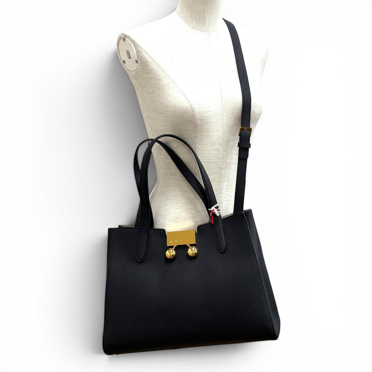 Marni Black Leather Tote Bag (Pre-Owned)