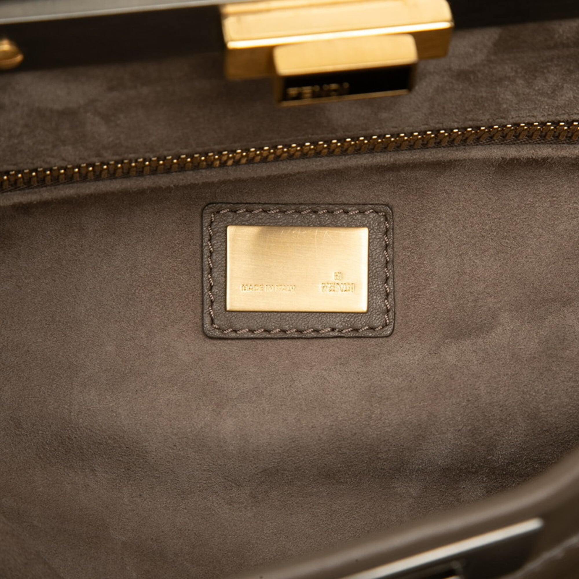 Fendi Grayish Leather Handbag Shoulder Bag (Pre-Owned)