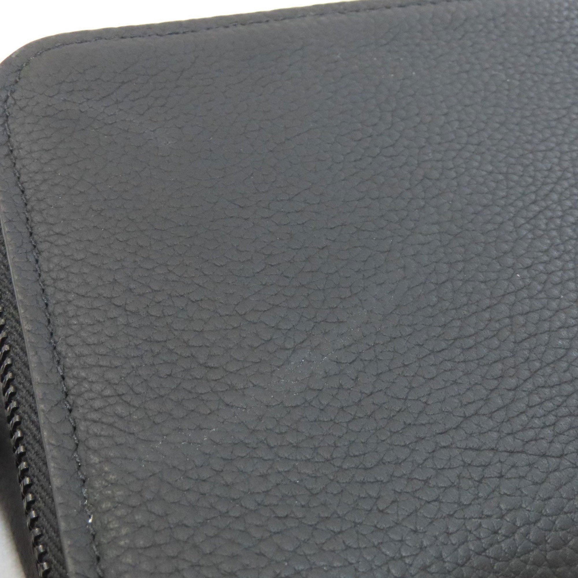 Louis Vuitton Noir Shoulder Bag (Pre-Owned)