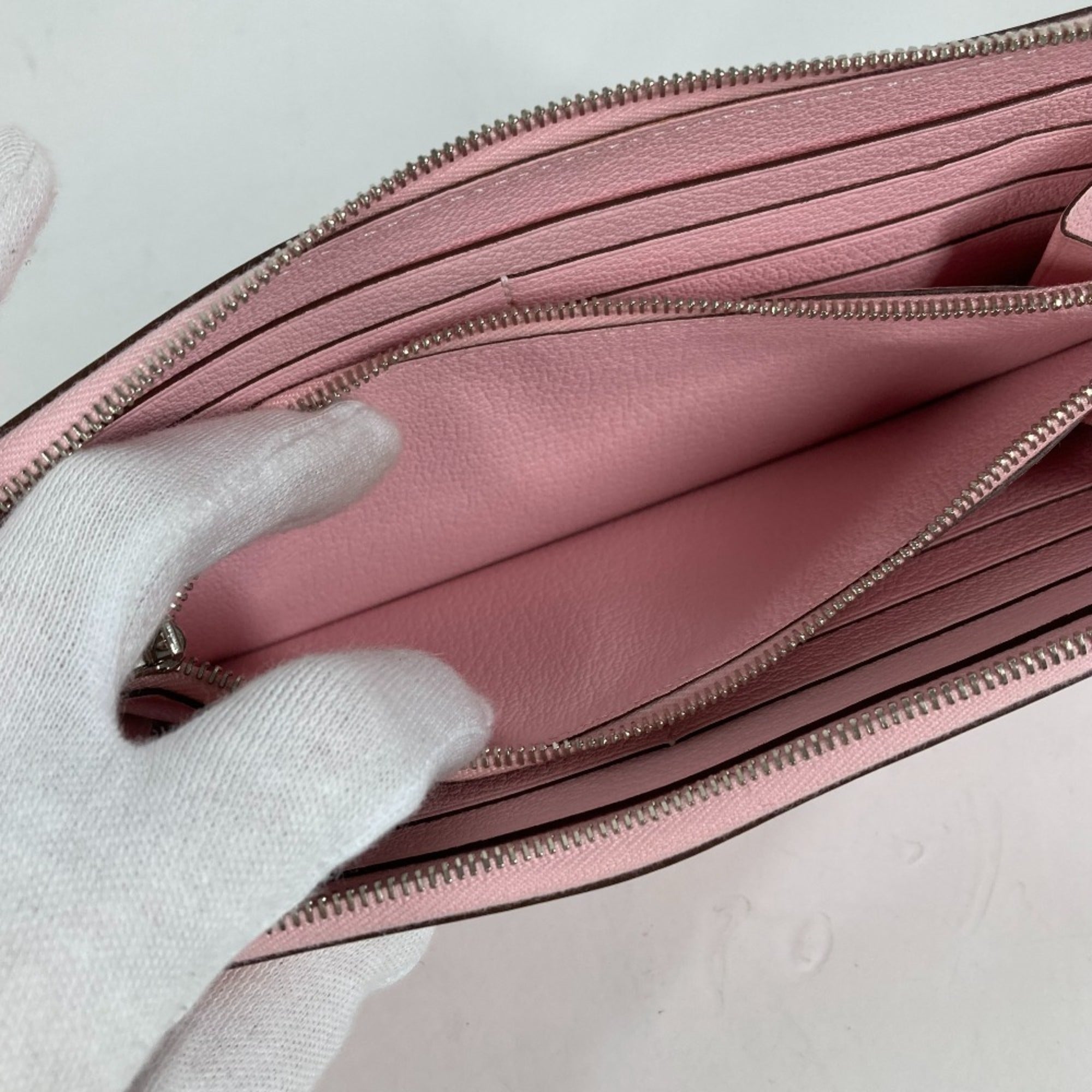 Hermes Pink Swift Leather Long Wallet (Bi-Fold) (Pre-Owned)