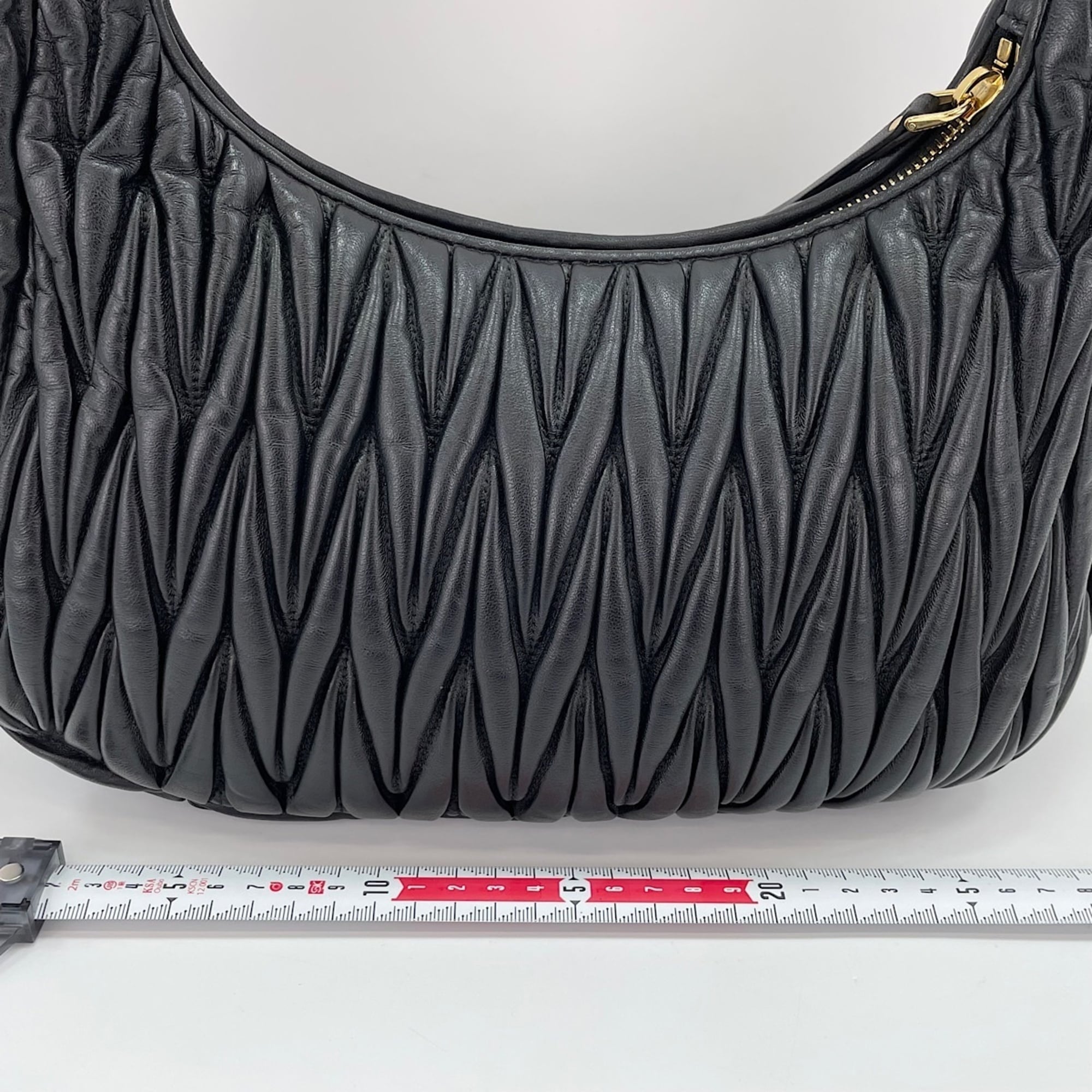 Miu Miu Black Leather Handbag (Pre-Owned)