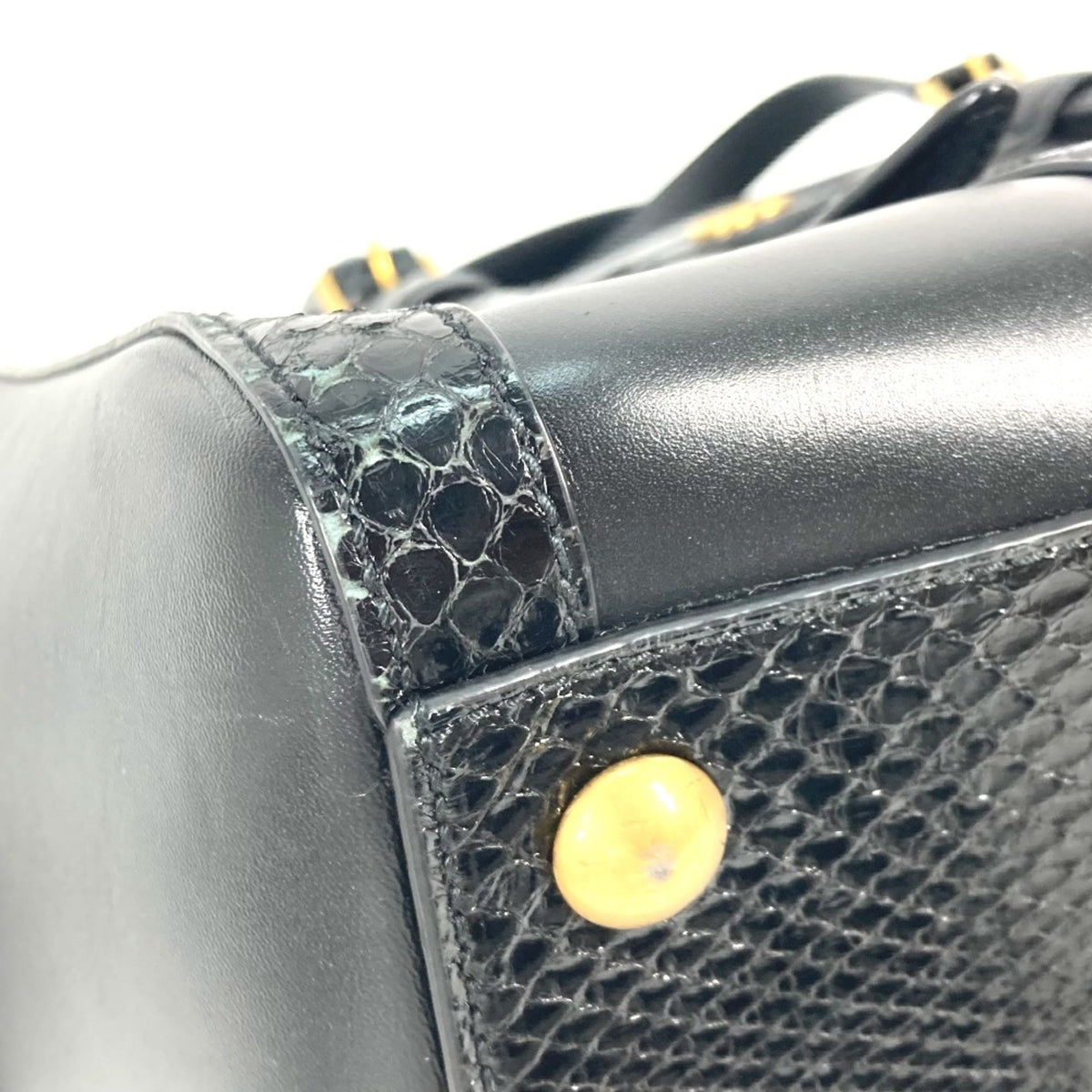 Gucci Black Leather Handbag (Pre-Owned)