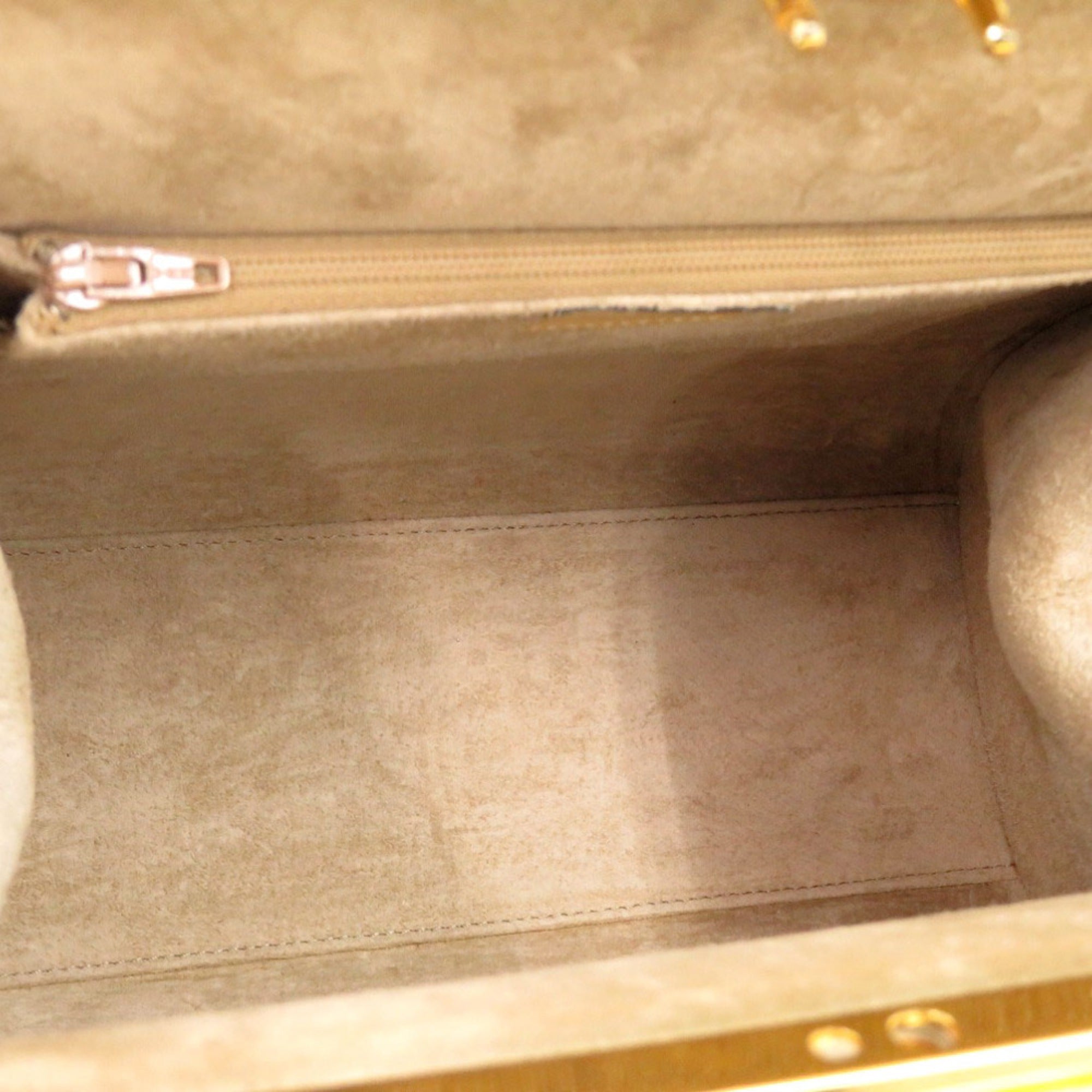Christian Dior Beige Leather Shoulder Bag (Pre-Owned)