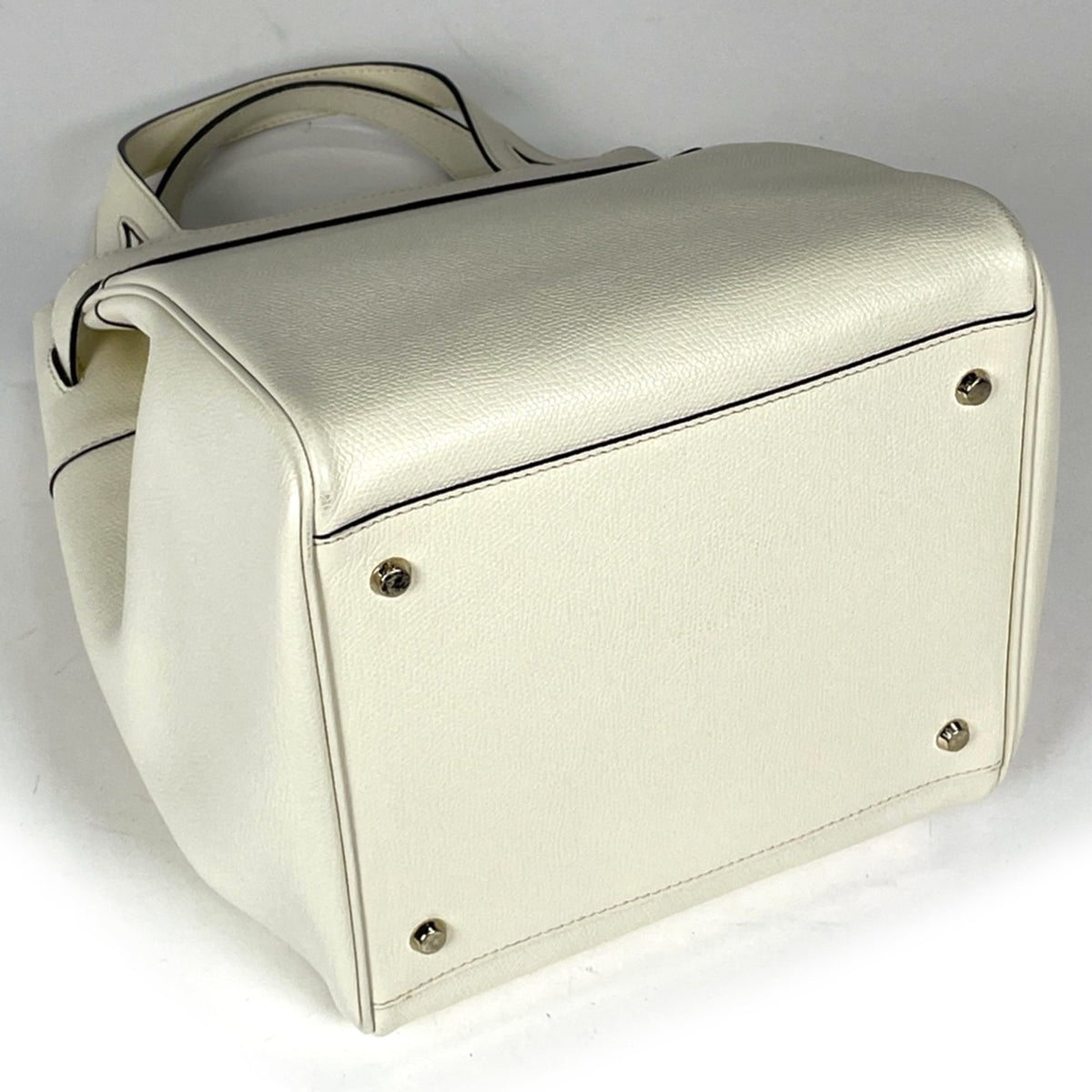 Valextra Ivory Leather Handbag (Pre-Owned)