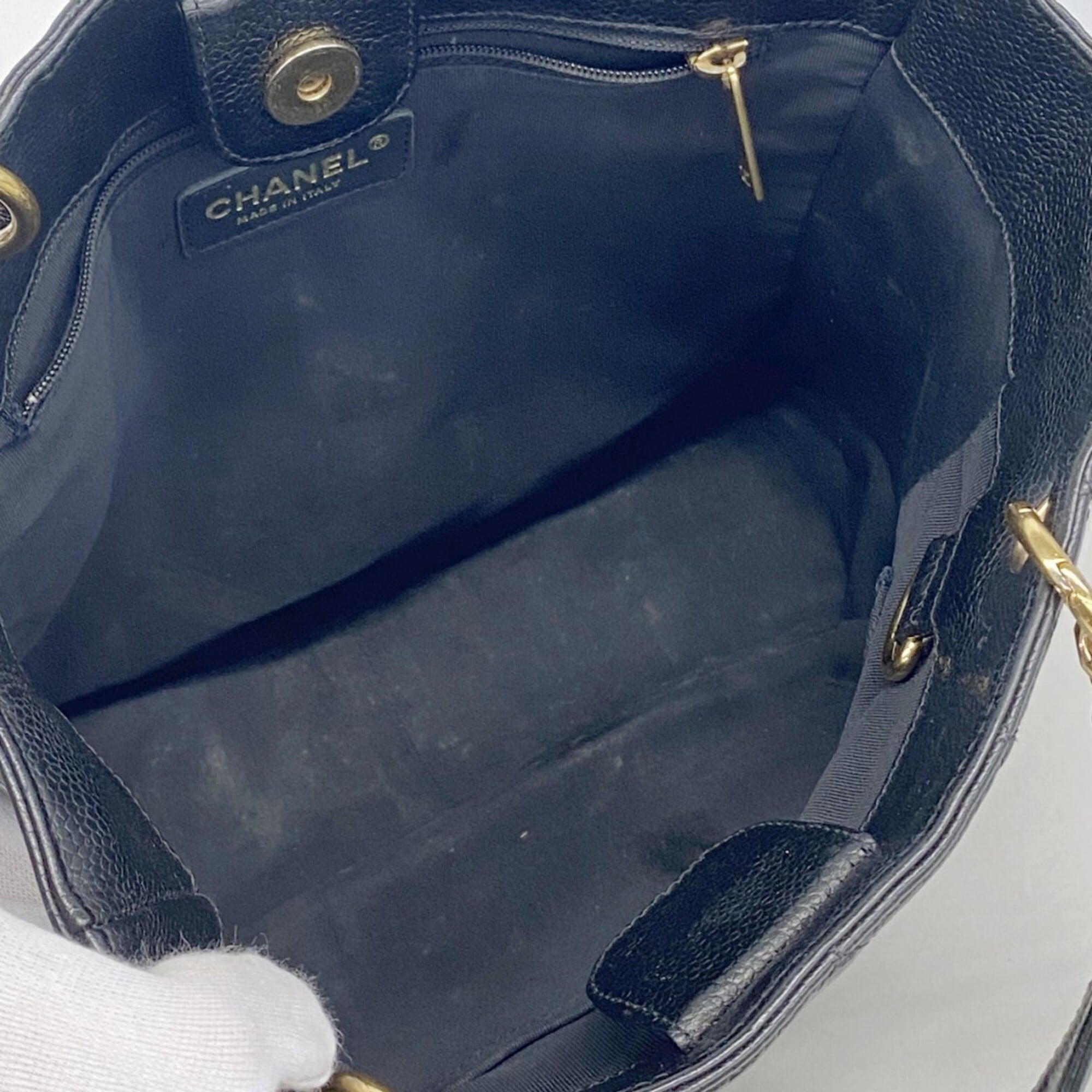 Chanel Black Grained Calfskin Tote Bag (Pre-Owned)