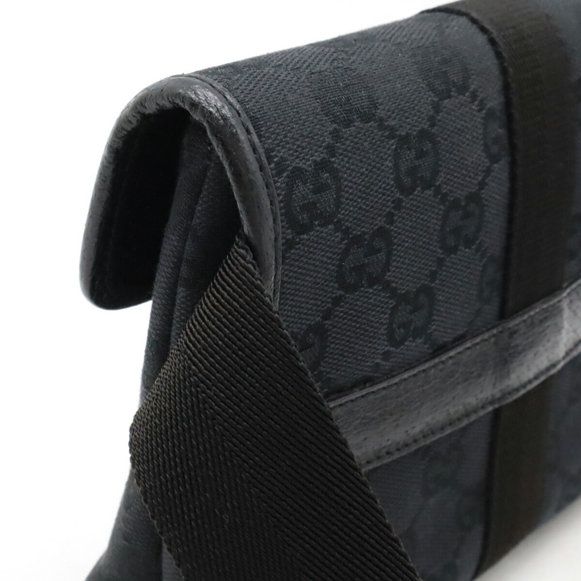 Gucci Black Canvas Leather Sling Bag (Pre-Owned)