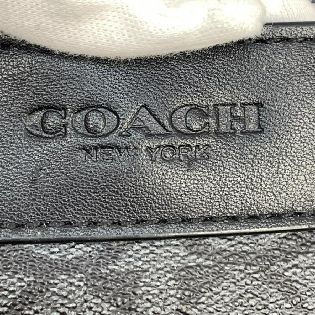 Coach Signature Shoulder Bag (Pre-Owned)