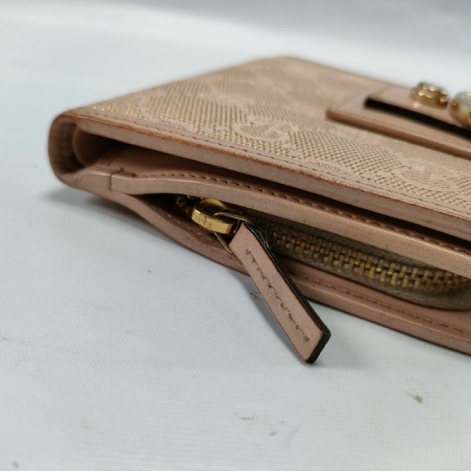 Gucci Beige Gg Canvas Leather Wallet (Bi-Fold) (Pre-Owned)