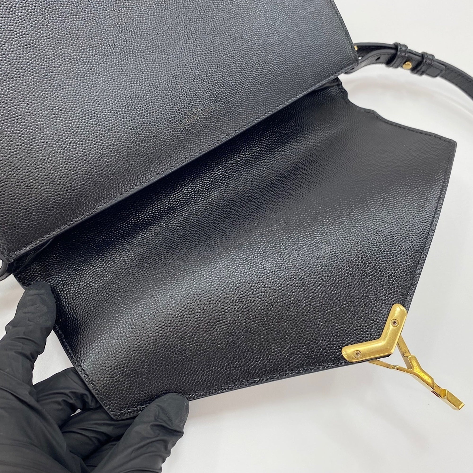 Yves Saint Laurent Cassandre Black Handbag (Pre-Owned)