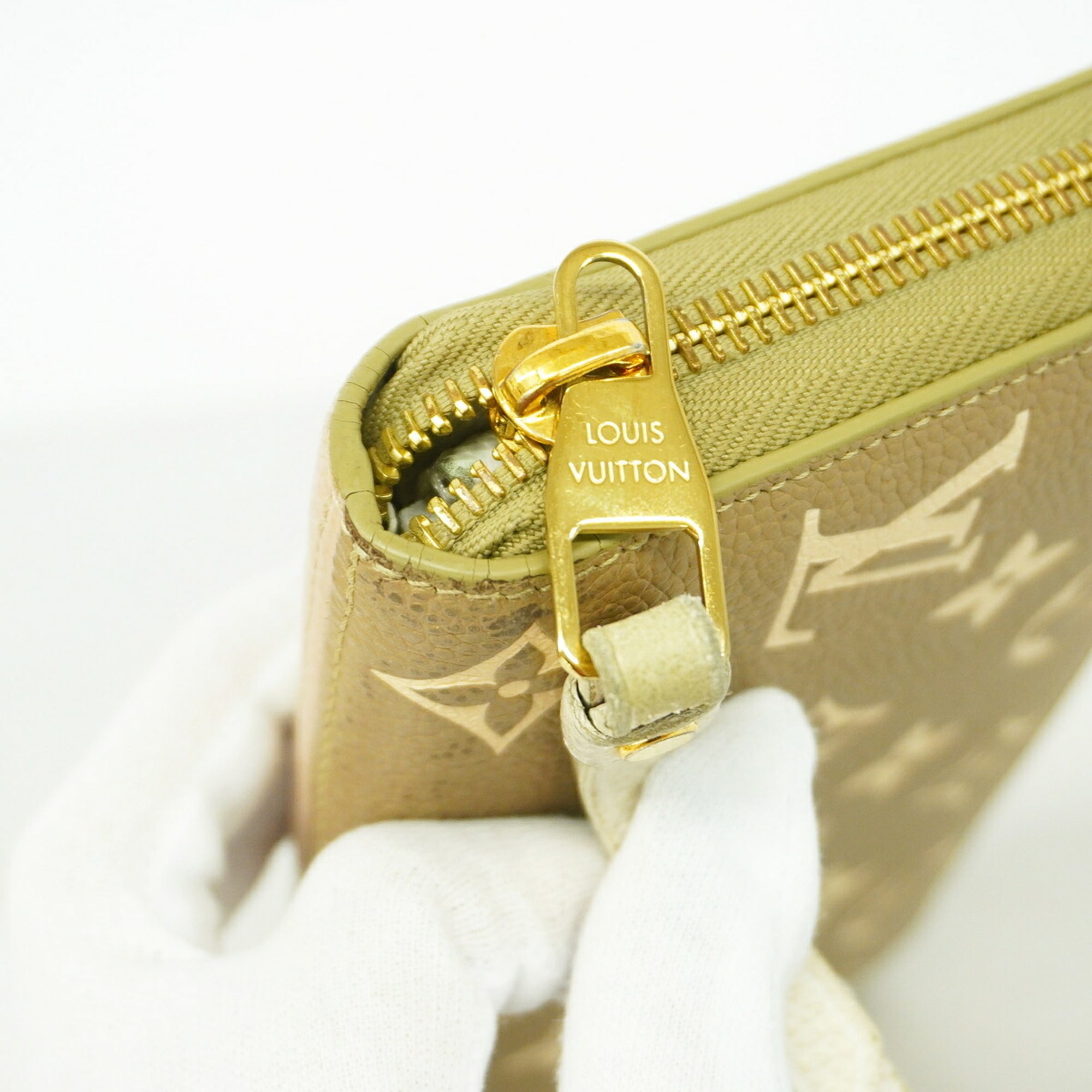 Louis Vuitton Beige Khaki Long Wallet (Bi-Fold) (Pre-Owned)