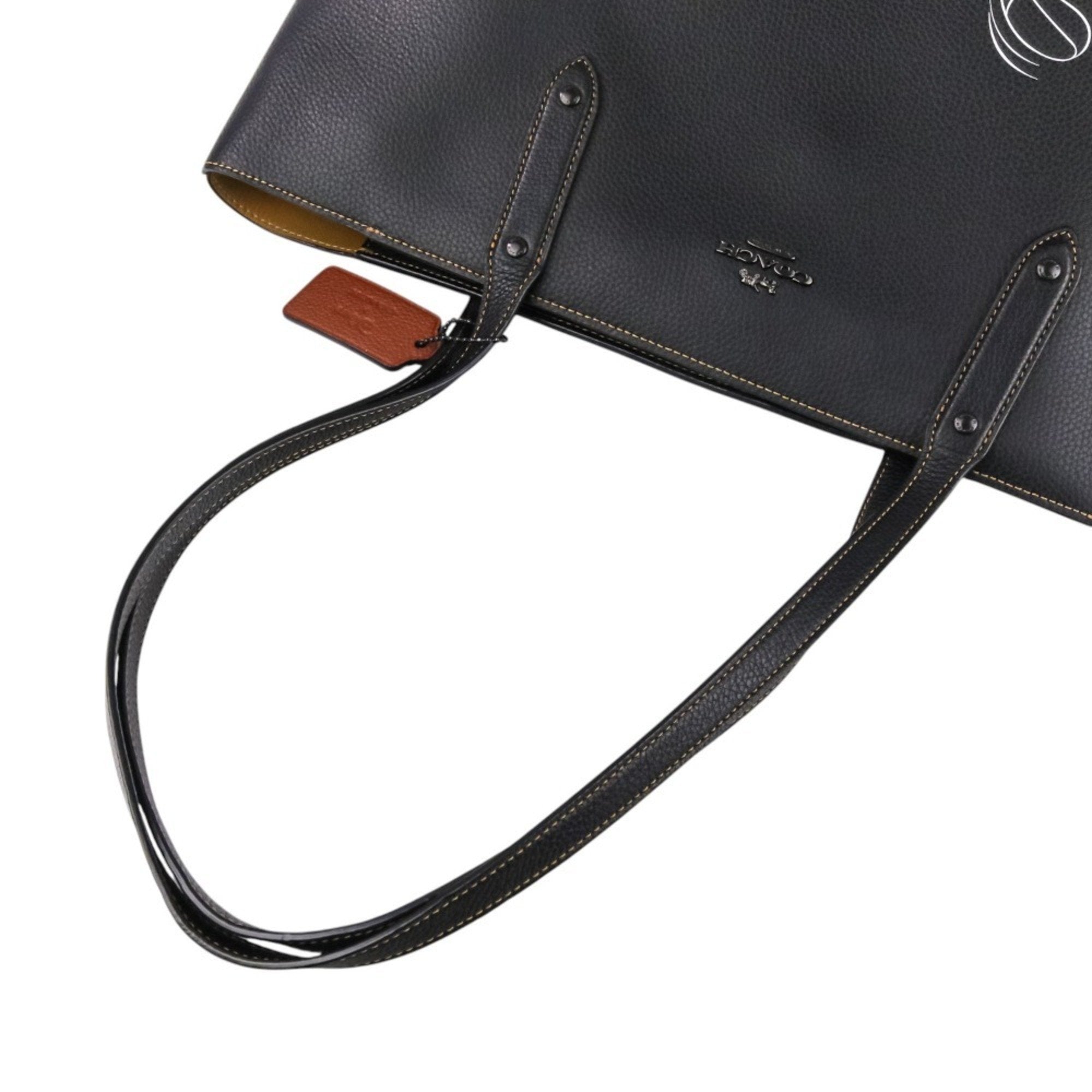 Coach Black Tote Bag (Pre-Owned)