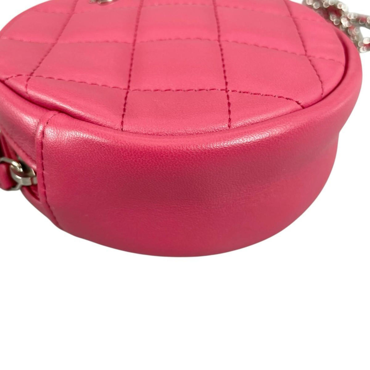 Chanel Matelasse Pink Shoulder Bag (Pre-Owned)