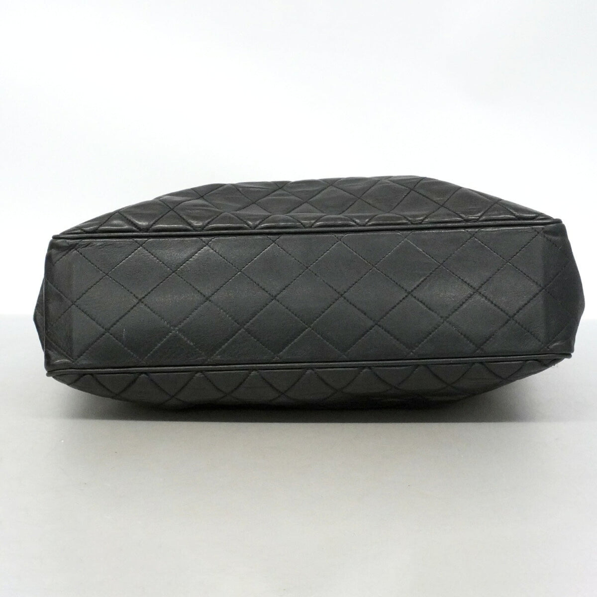 Chanel Black Leather Tote Bag (Pre-Owned)