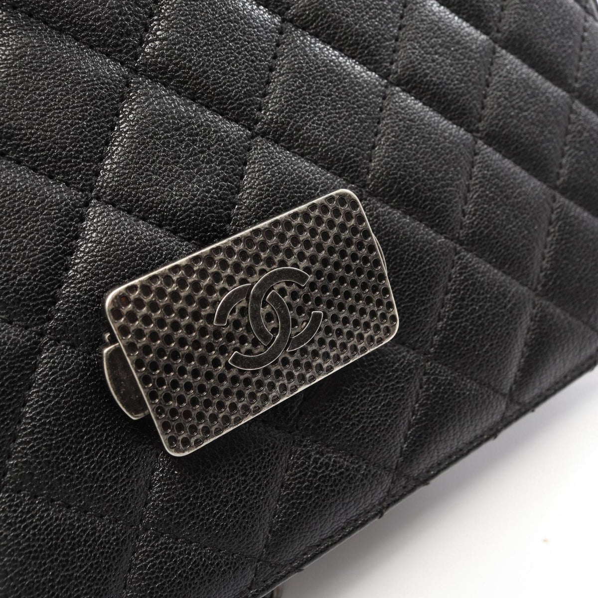 Chanel Black Grained Calfskin Handbag Shoulder Bag (Pre-Owned)