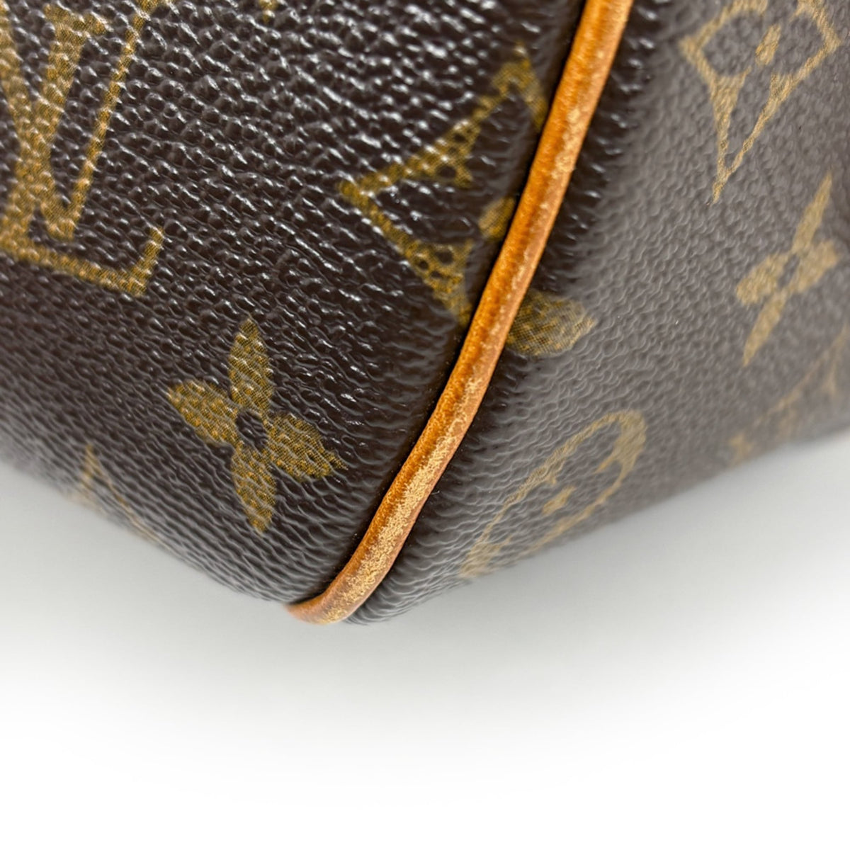 Louis Vuitton Brown Monogram Monogram Shoulder Bag (Pre-Owned)
