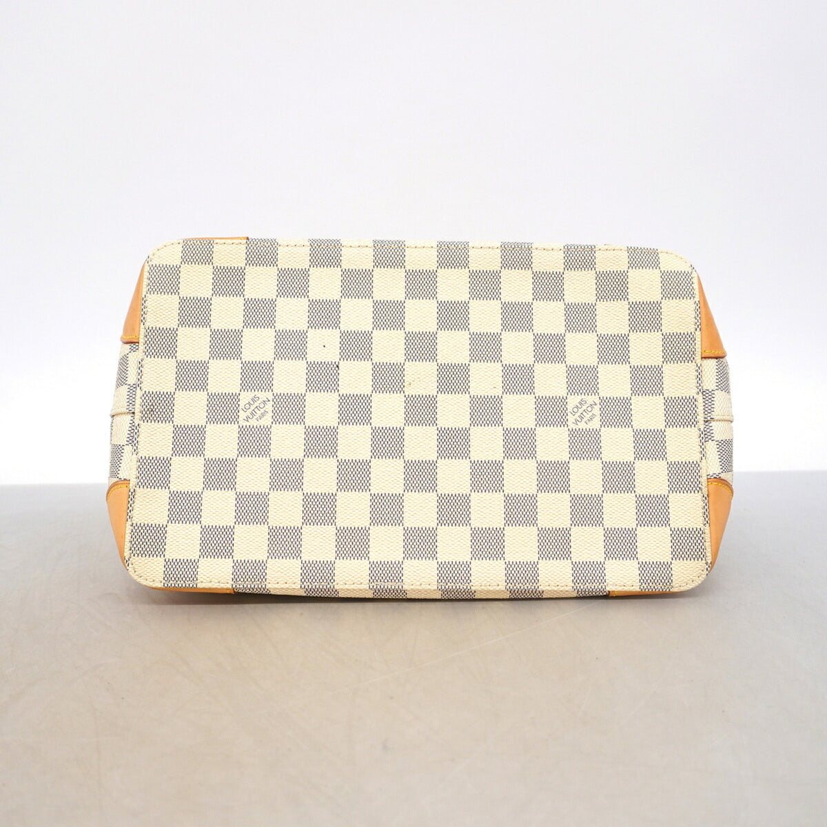 Louis Vuitton White Tote Bag (Pre-Owned)