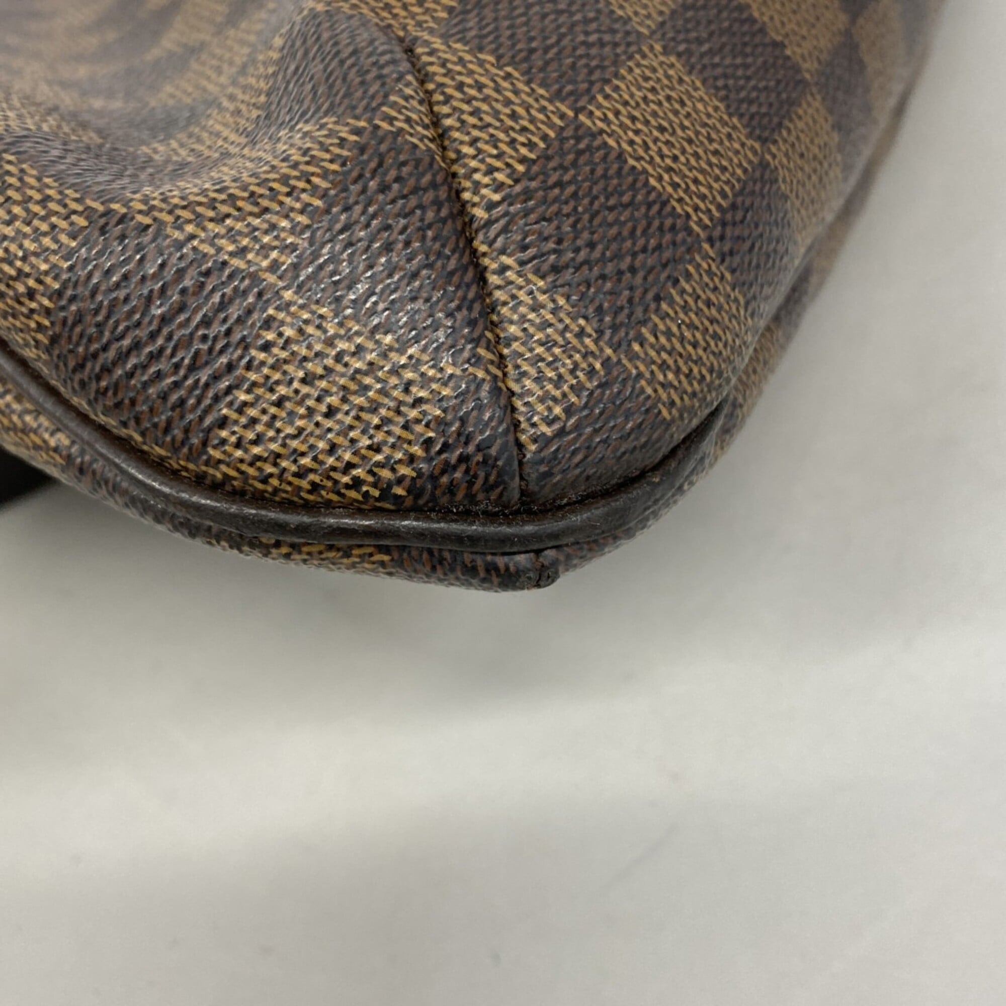 Louis Vuitton Ebene Shoulder Bag (Pre-Owned)