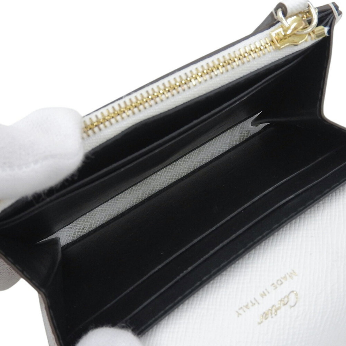 Cartier White Leather Coin Purse/Coin Case (Pre-Owned)