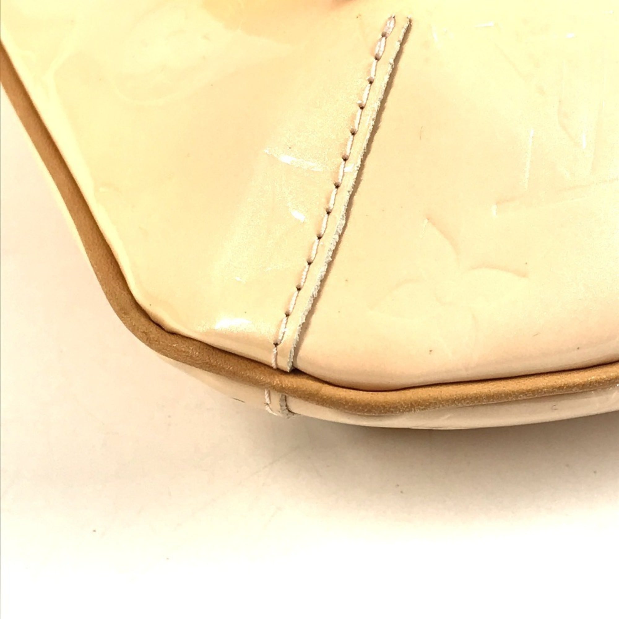 Louis Vuitton Monogram Vernis Marshmallow Pink Monogram Vernis Shoulder Bag (Pre-Owned)