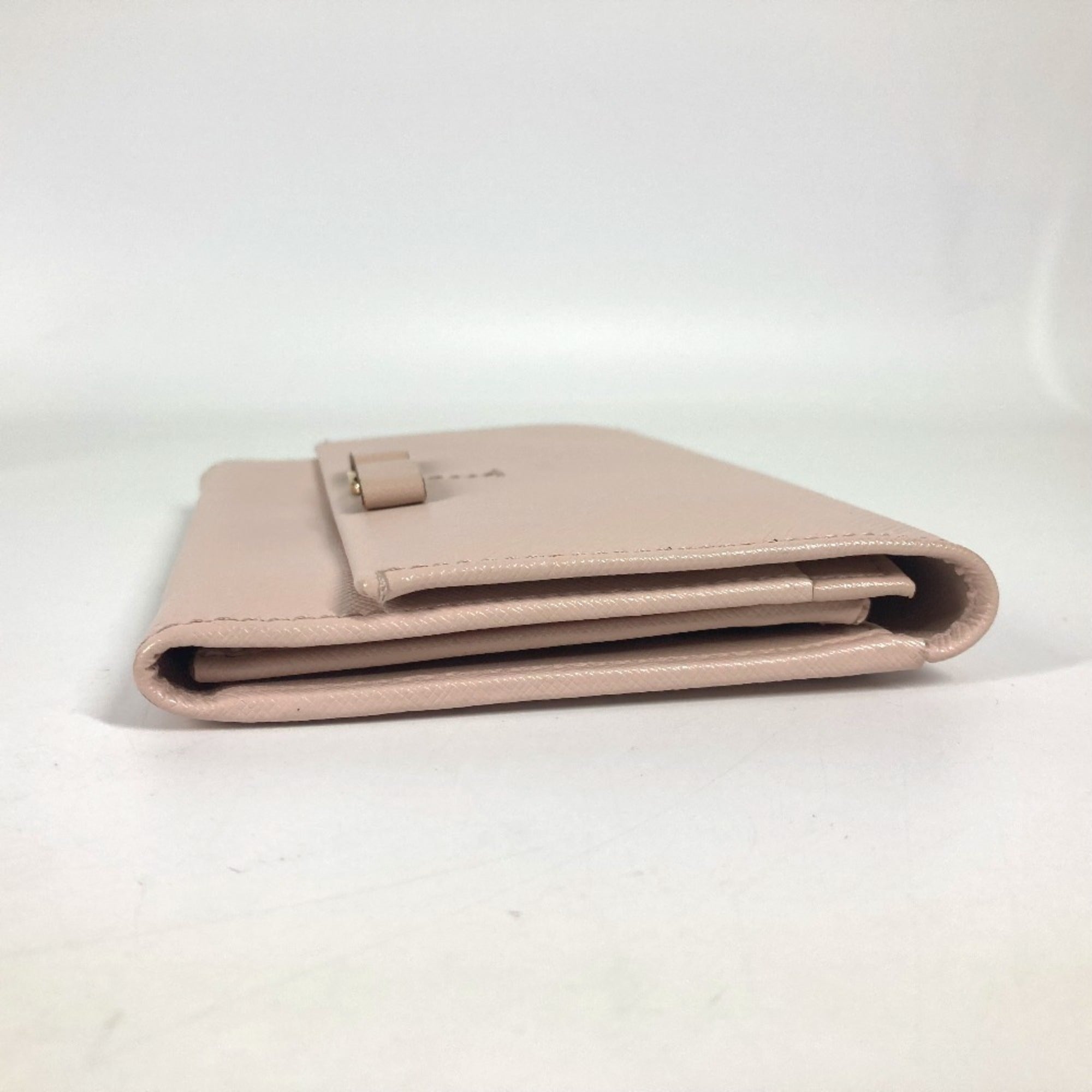 Salvatore Ferragamo Pink Leather Clutch Bag Pouch (Pre-Owned)