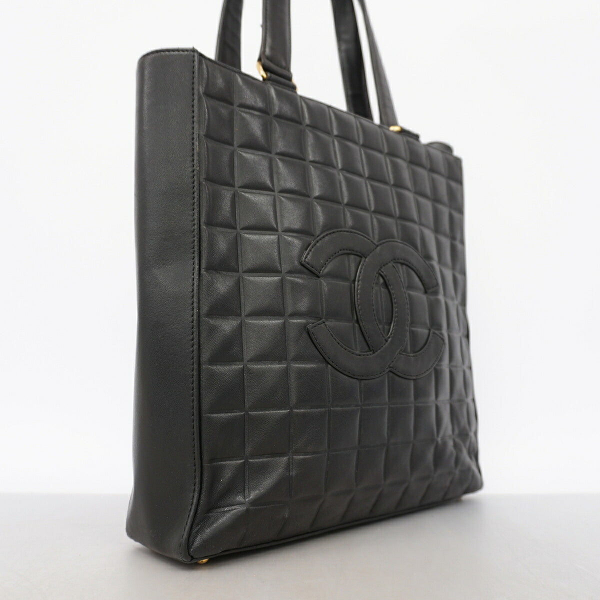 Chanel Black Leather Tote Bag (Pre-Owned)