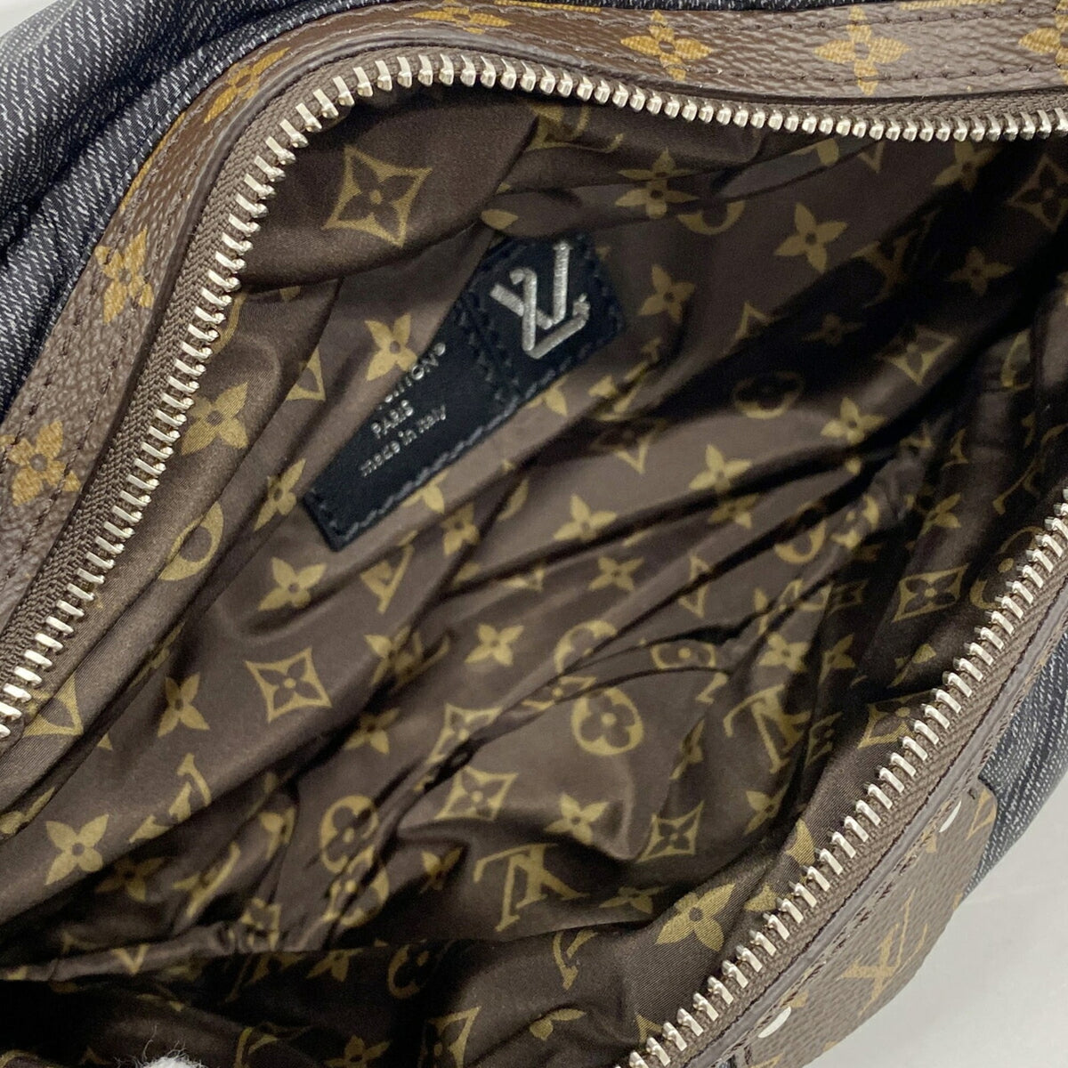 Louis Vuitton Brown Navy Sling Bag (Pre-Owned)