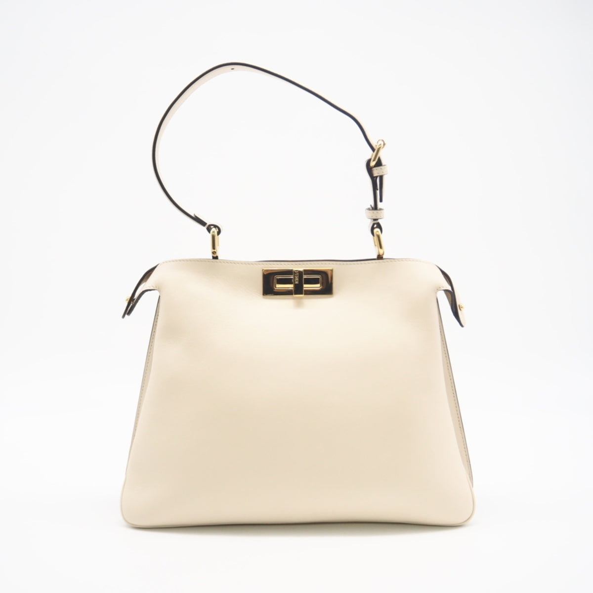Fendi Beige White Leather Handbag (Pre-Owned)
