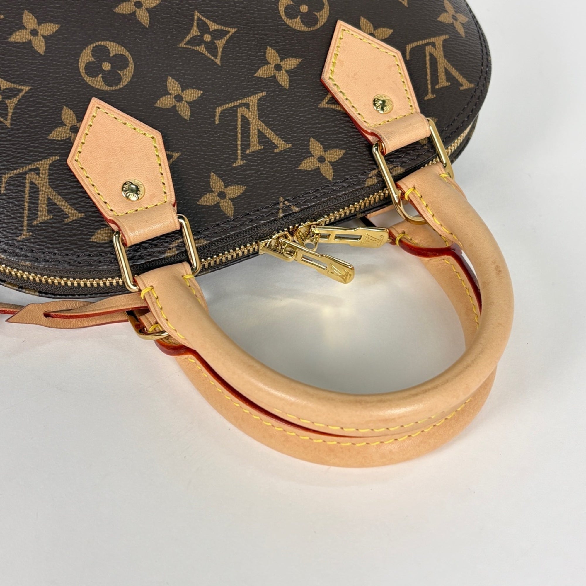 Louis Vuitton Brown Monogram Handbag (Pre-Owned)