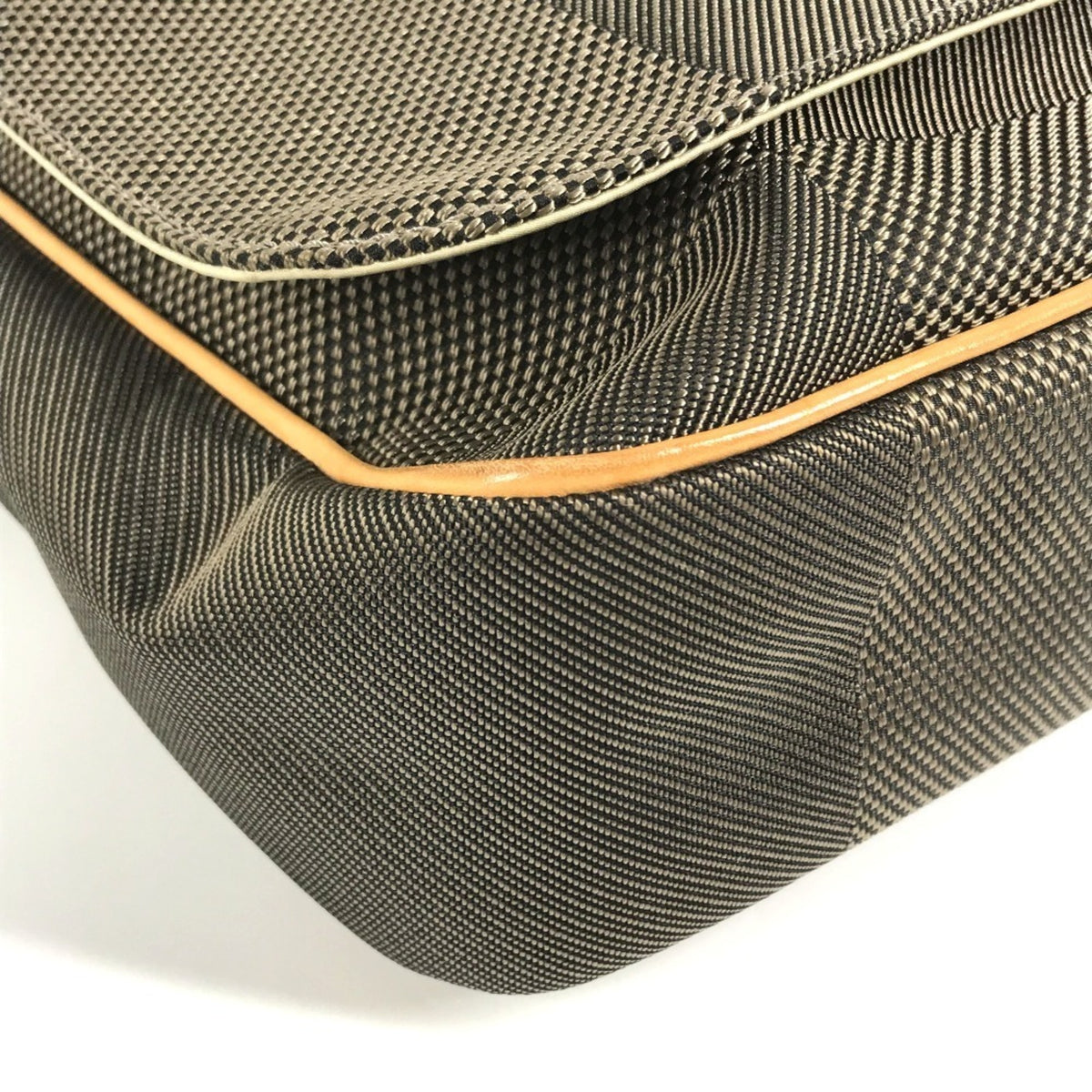 Louis Vuitton Khaki Damier Geant Messenger Bag Shoulder Bag (Pre-Owned)