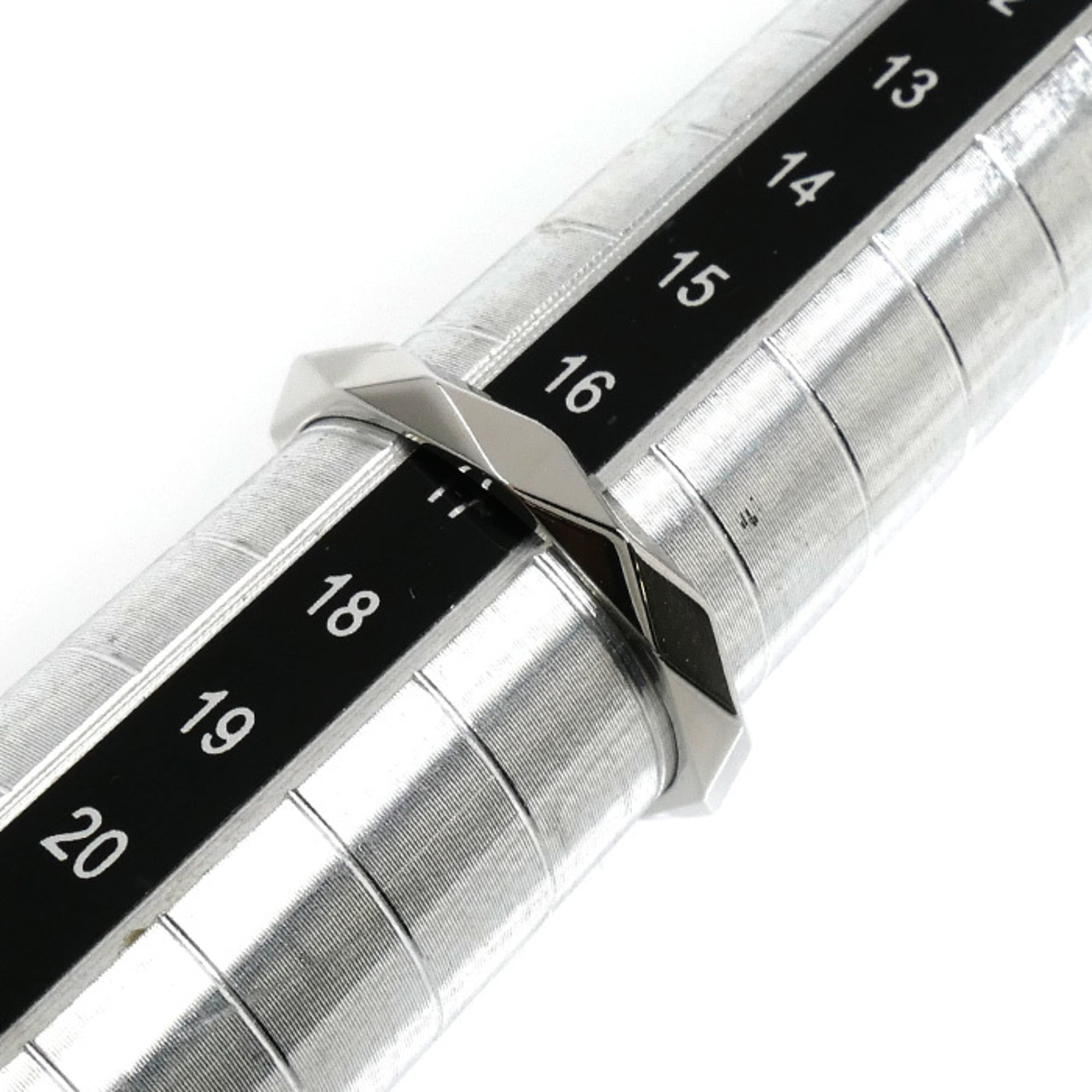 Boucheron Platinum 950 Band Ring (Pre-Owned)