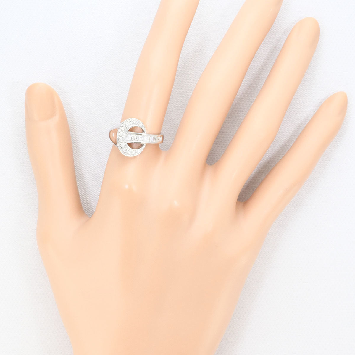 Unbranded White Gold White Gold (18K) Band Ring (Pre-Owned)