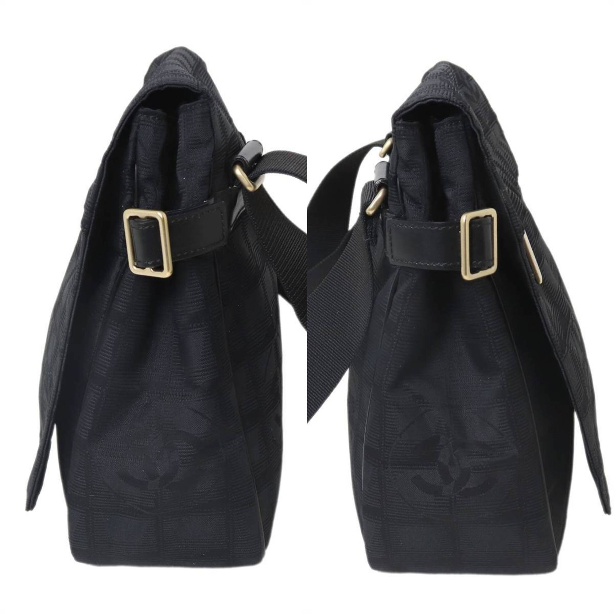Chanel New Travel Line Black Shoulder Bag (Pre-Owned)