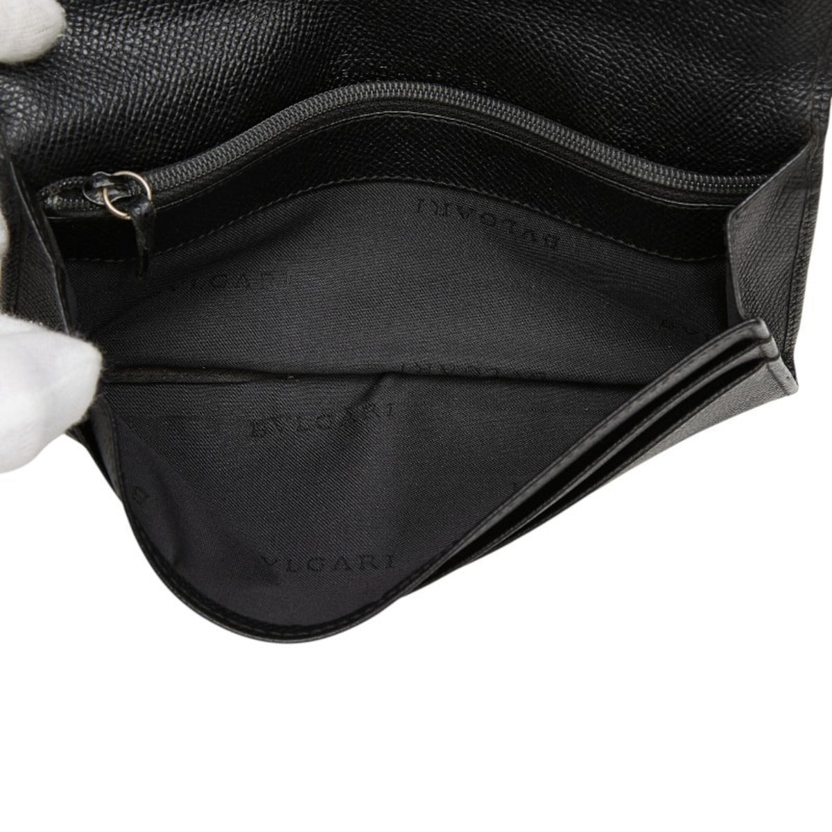 Bvlgari Black Leather Wallet (Bi-Fold) (Pre-Owned)