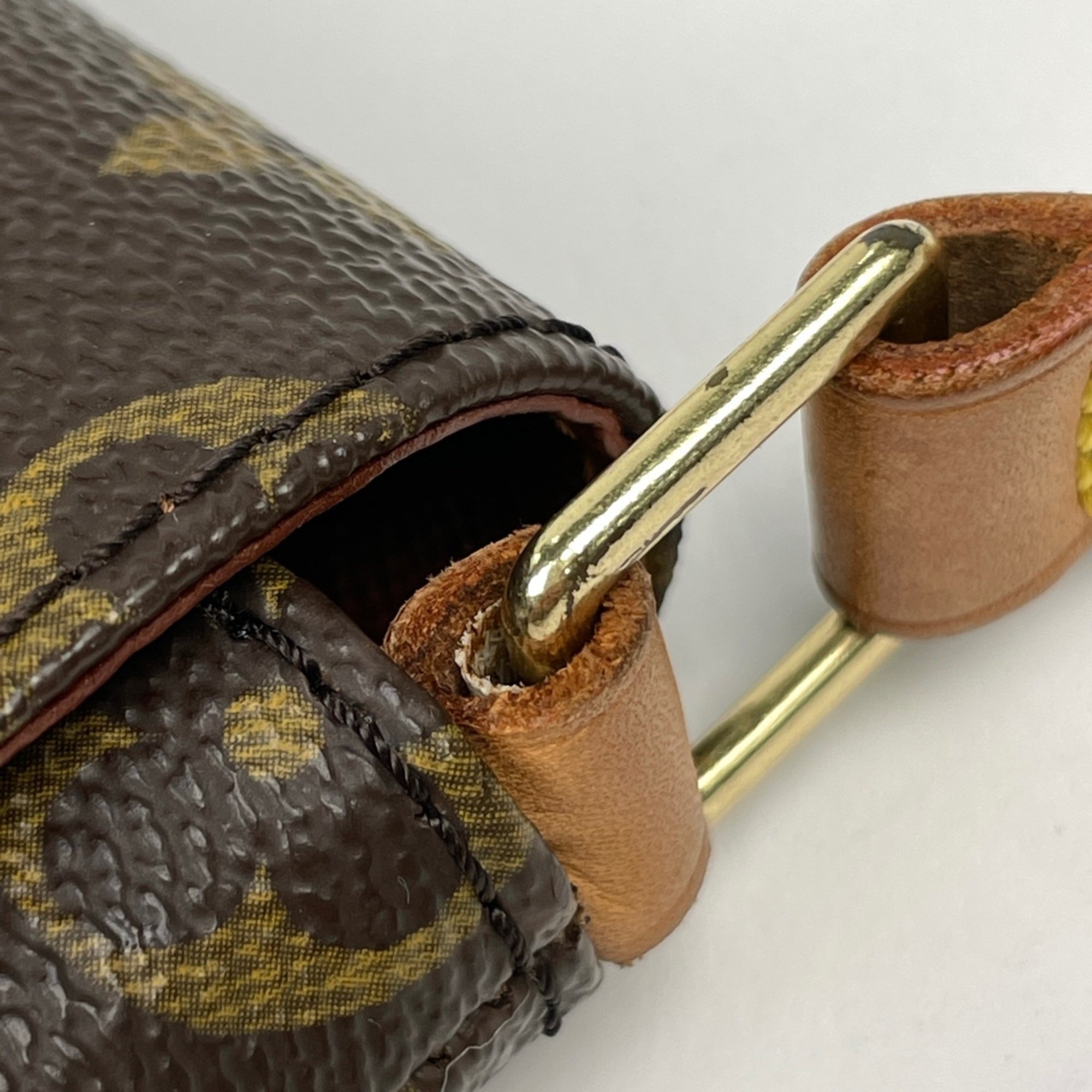 Louis Vuitton Brown Monogram Monogram Shoulder Bag (Pre-Owned)