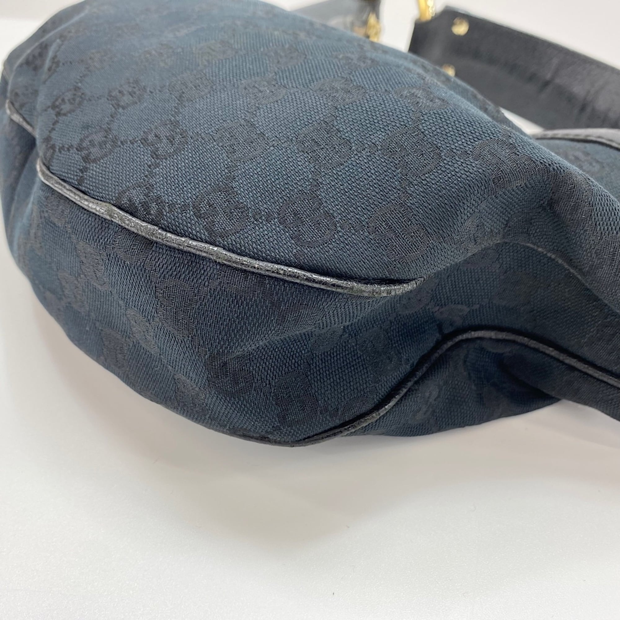 Gucci Black Bamboo Shoulder Bag (Pre-Owned)