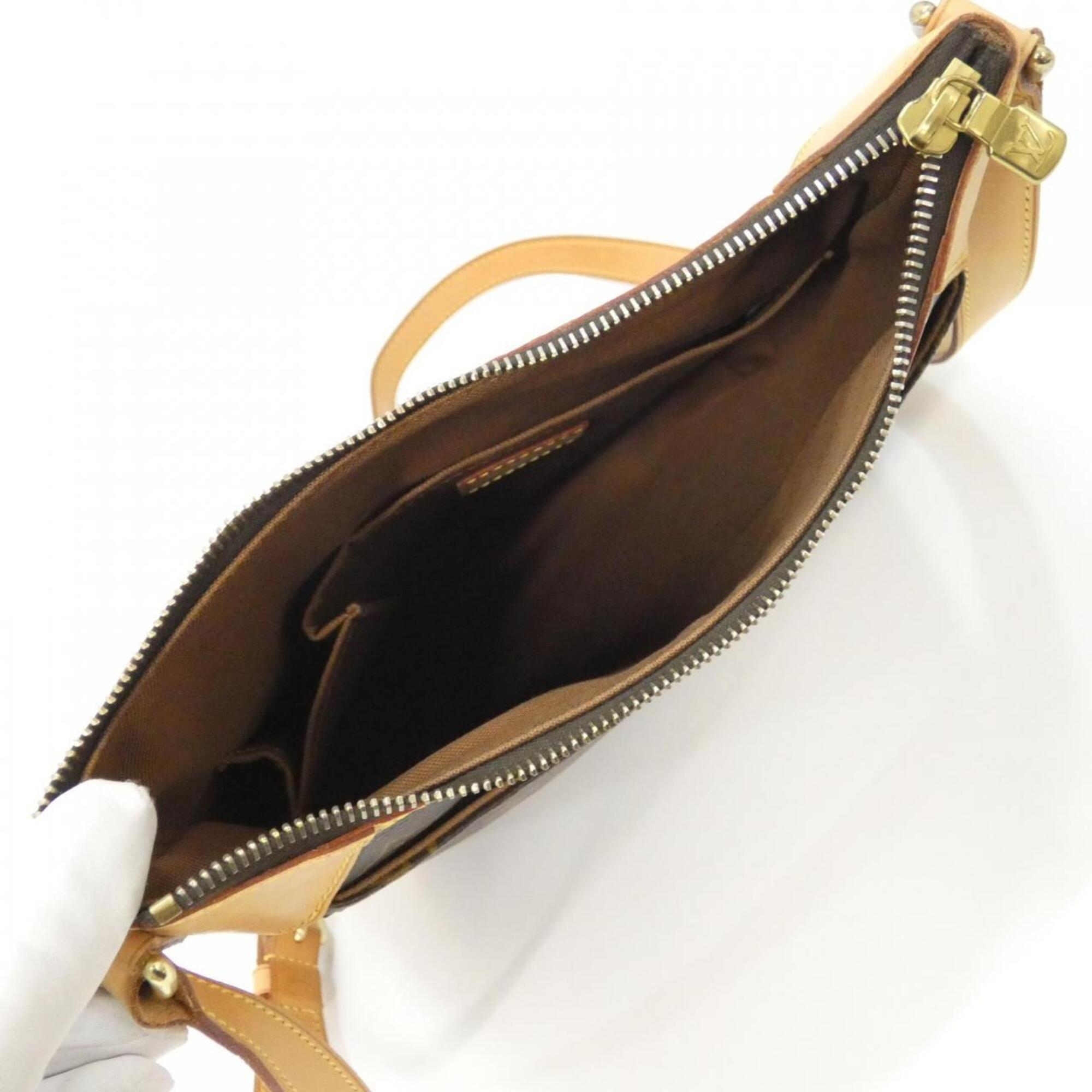 Louis Vuitton Marron Coated Canvas Shoulder Bag (Pre-Owned)