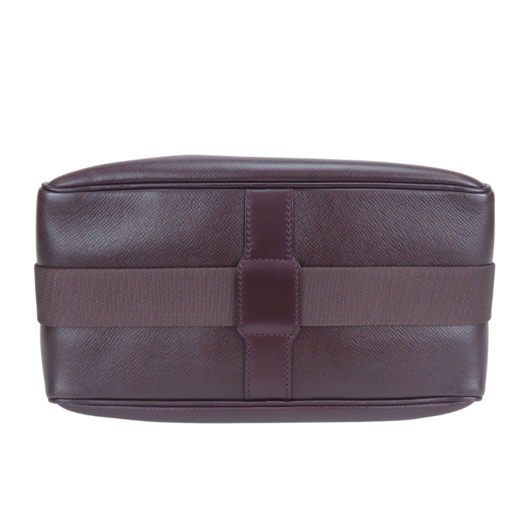Louis Vuitton Acajou Galle Taiga Leather Shoulder Bag (Pre-Owned)