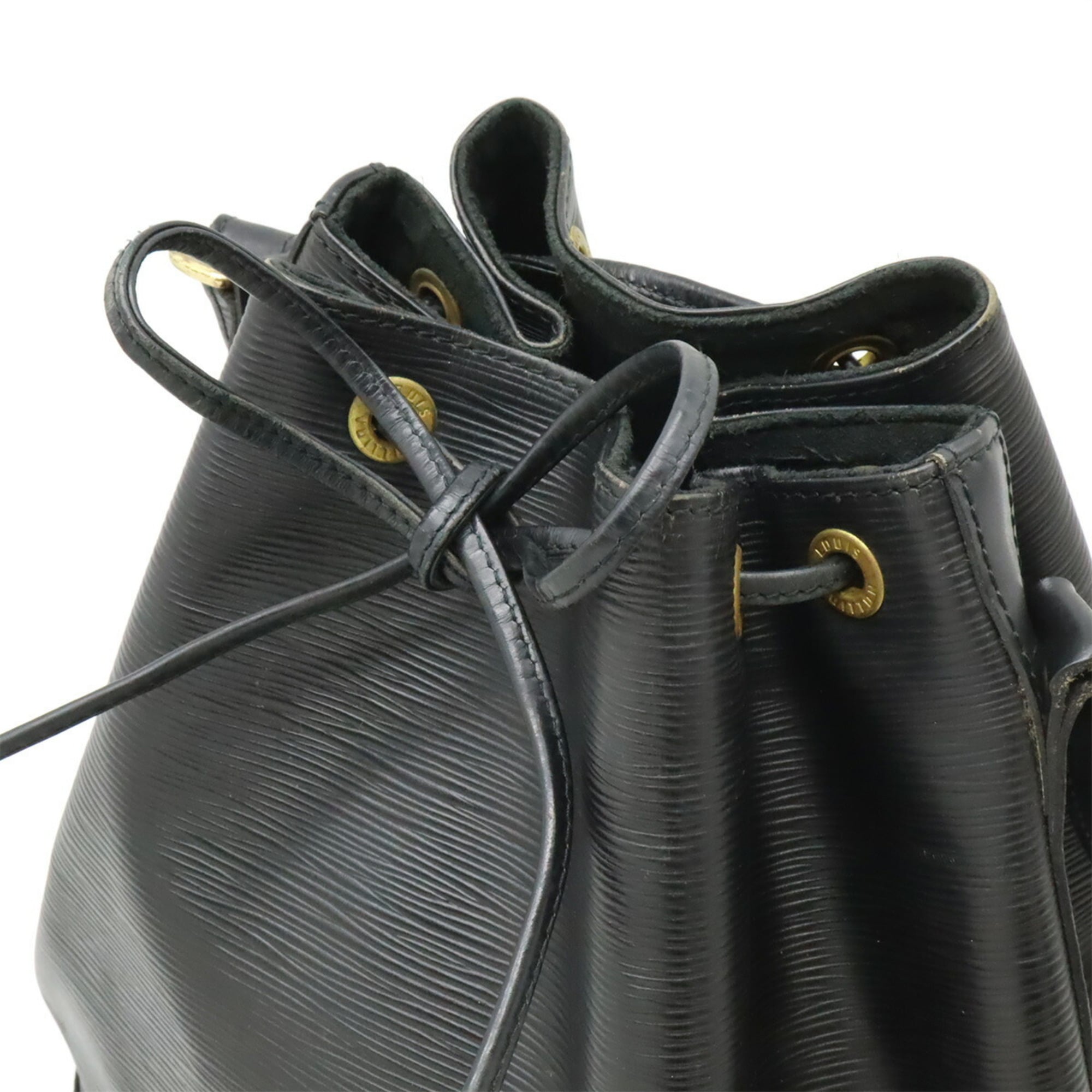 Louis Vuitton Noir Epi Leather Shoulder Bag (Pre-Owned)