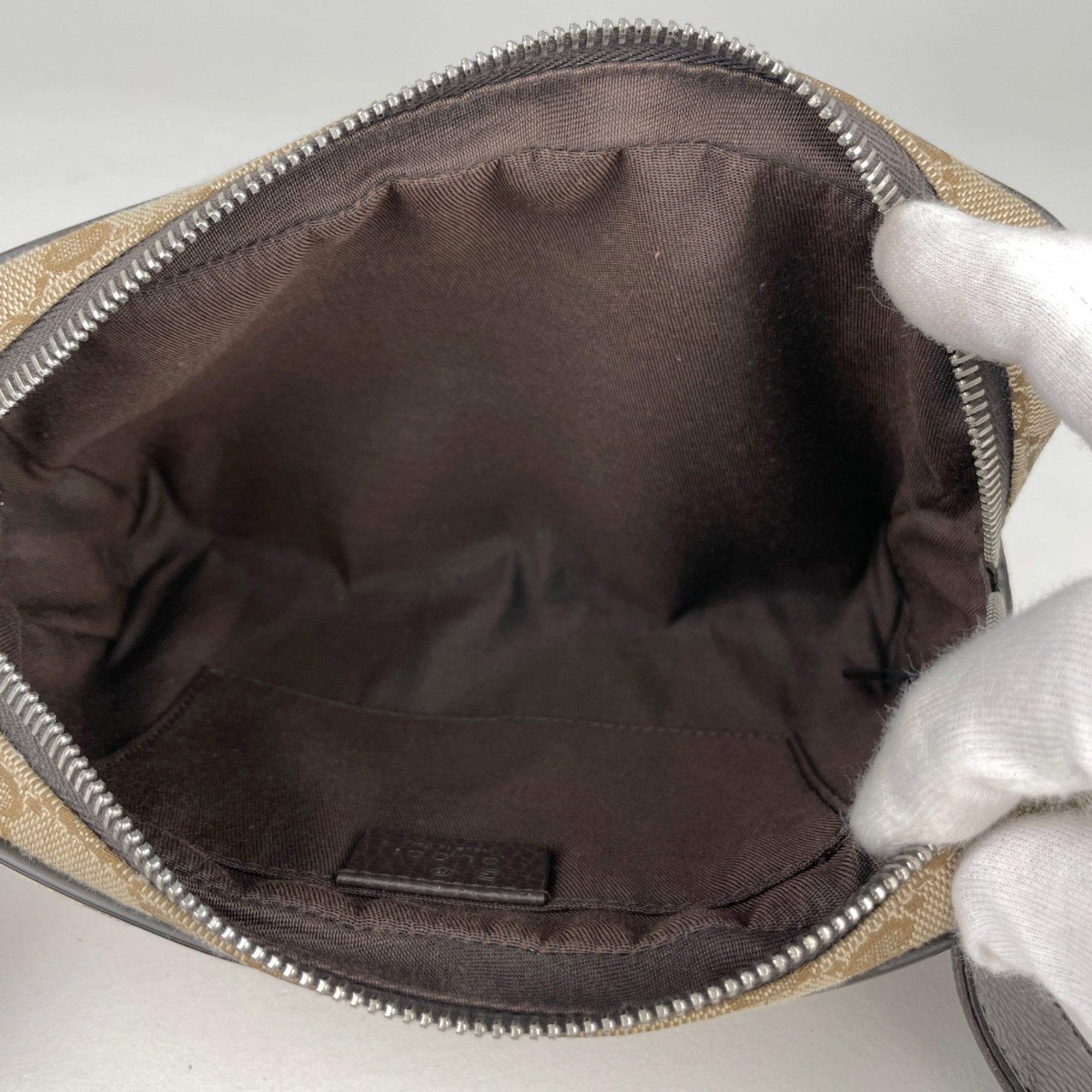 Gucci Gg Canvas Brown Gg Canvas Sling Bag (Pre-Owned)