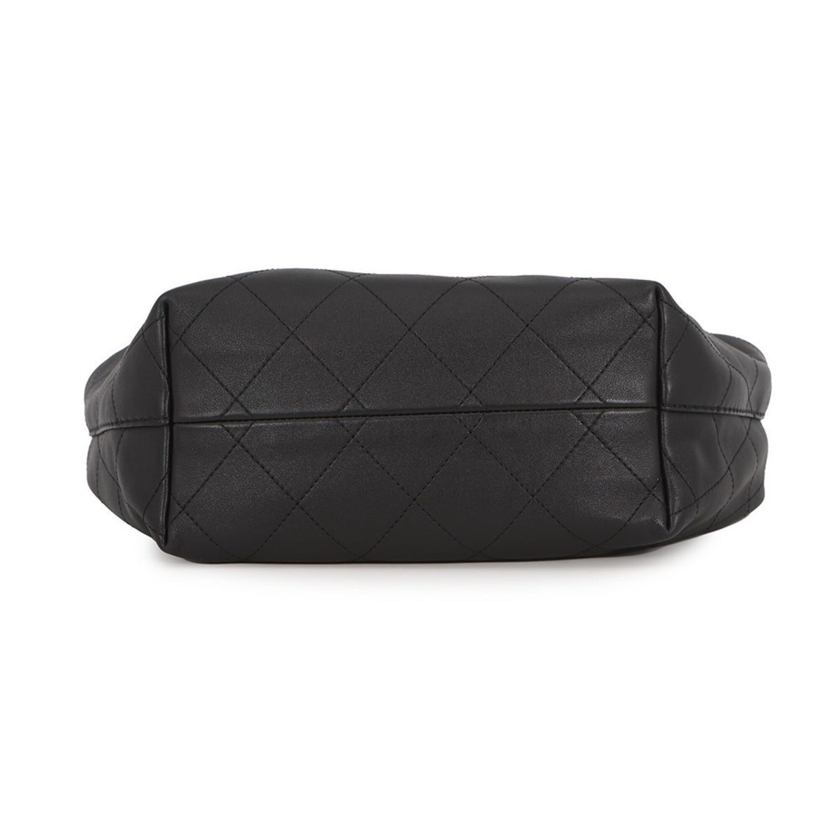 Chanel Matelasse Black Leather Handbag (Pre-Owned)