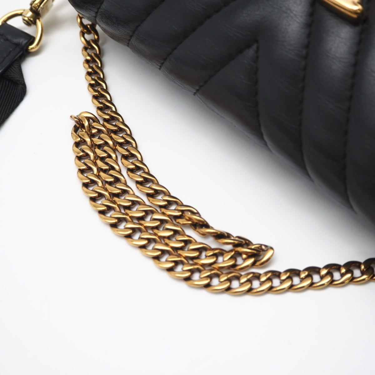 Louis Vuitton Black Leather Pochette Shoulder Bag (Pre-Owned)