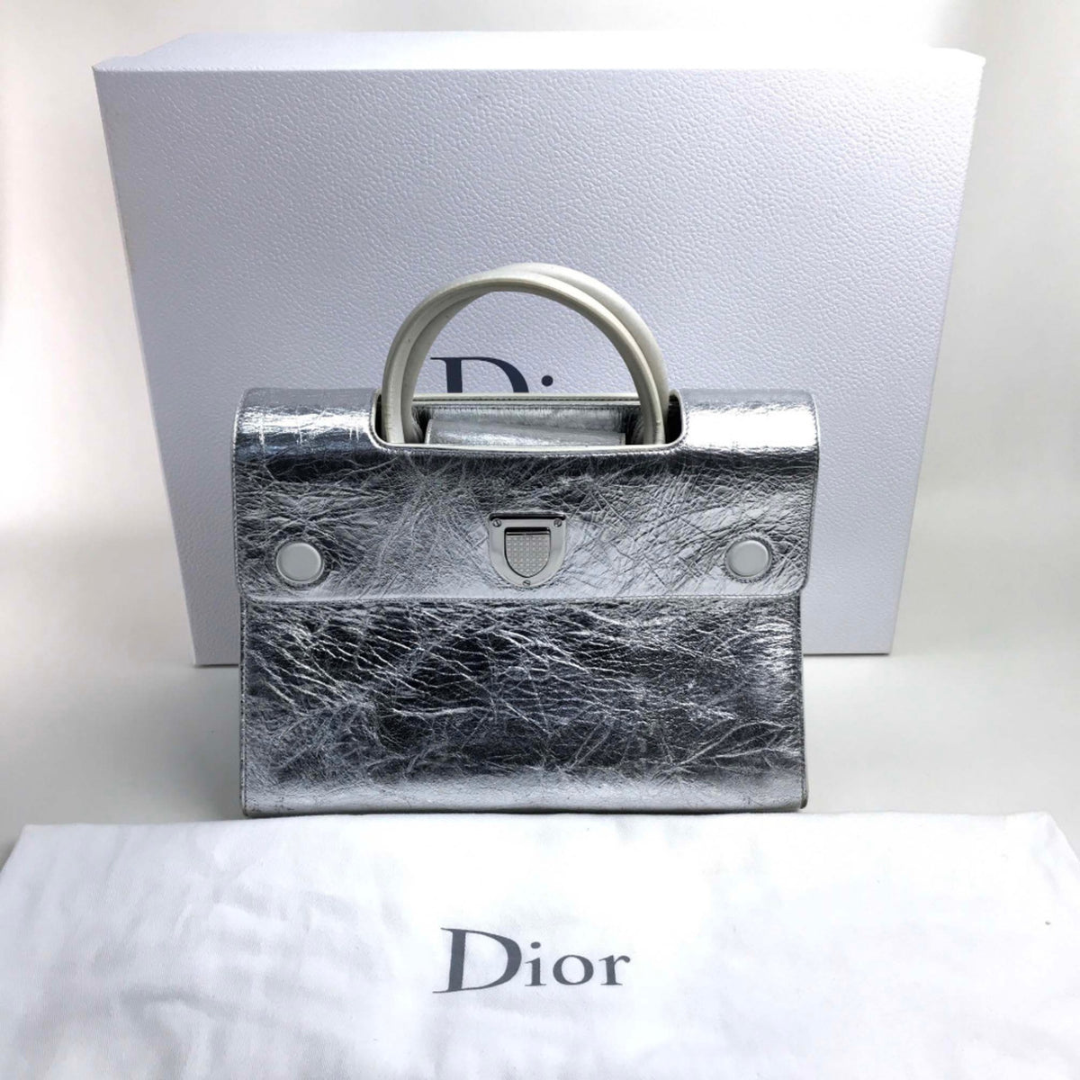 Christian Dior Silver Leather Handbag (Pre-Owned)