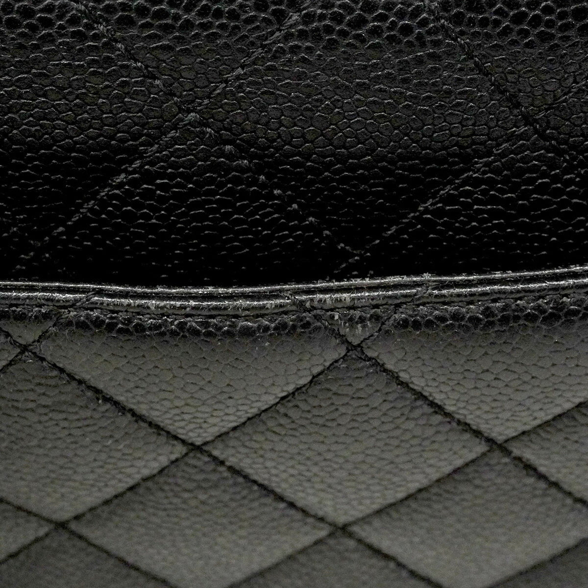 Chanel Black Grained Calfskin Handbag (Pre-Owned)