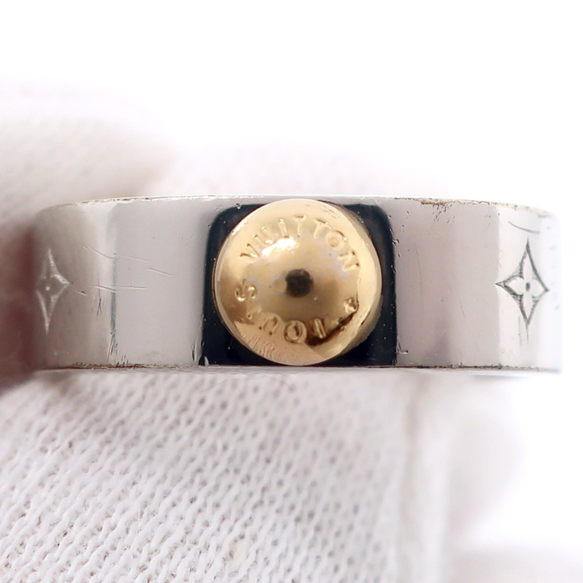 Louis Vuitton Silver Metal Band Ring (Pre-Owned)