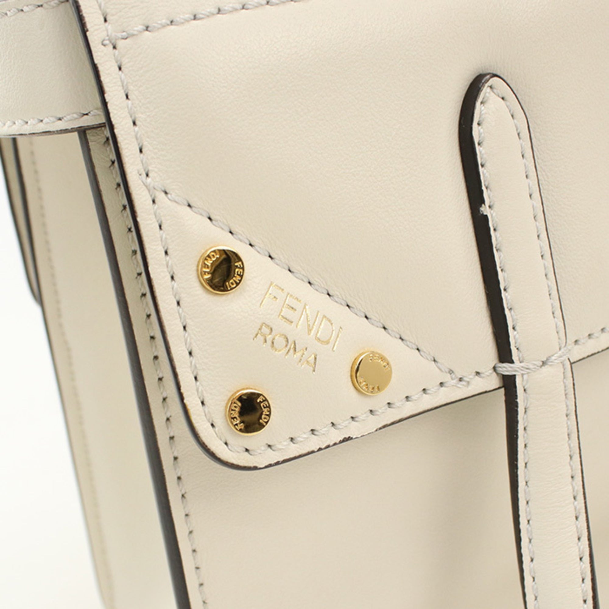 Fendi Ivory Leather Tote Bag (Pre-Owned)