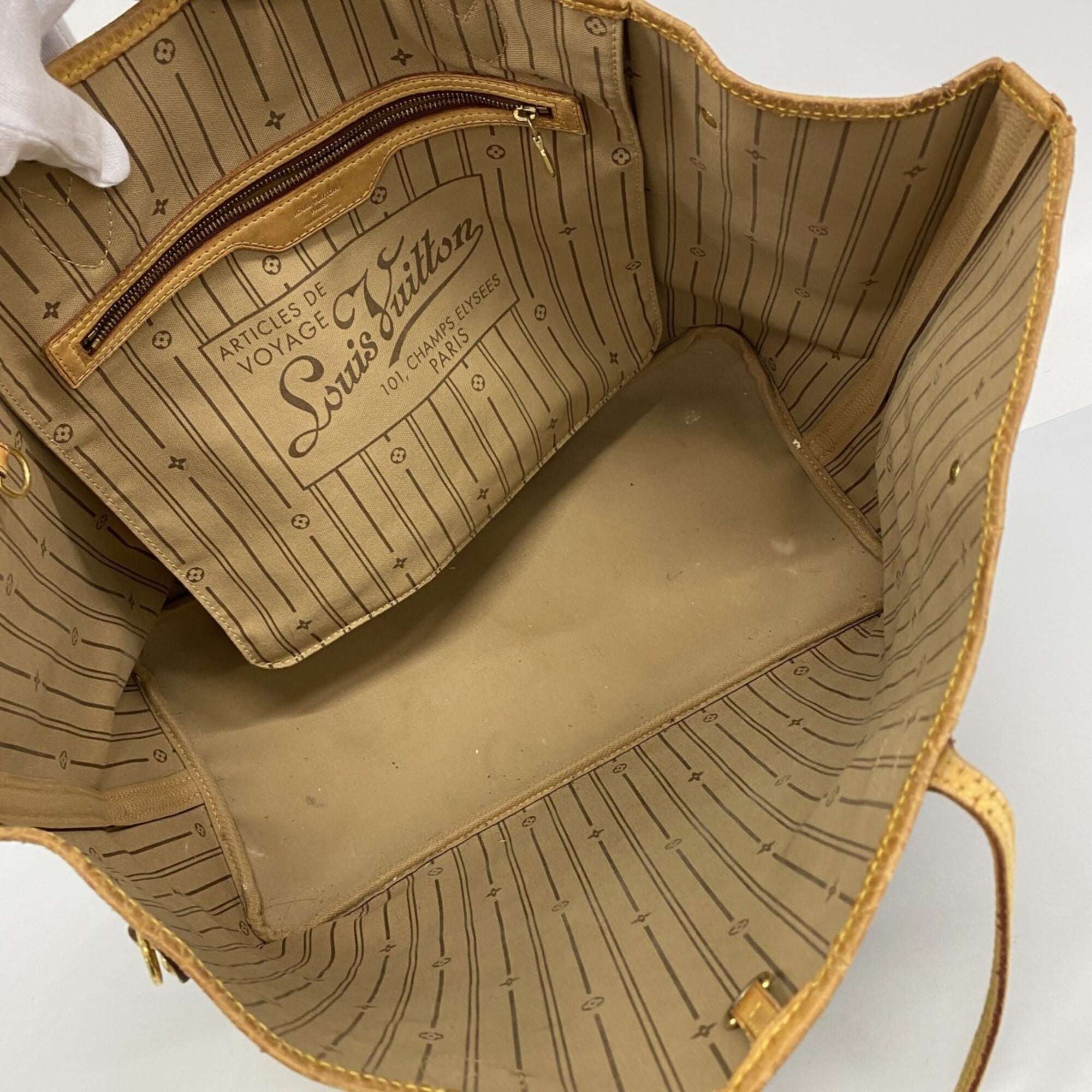 Louis Vuitton Brown Tote Bag (Pre-Owned)