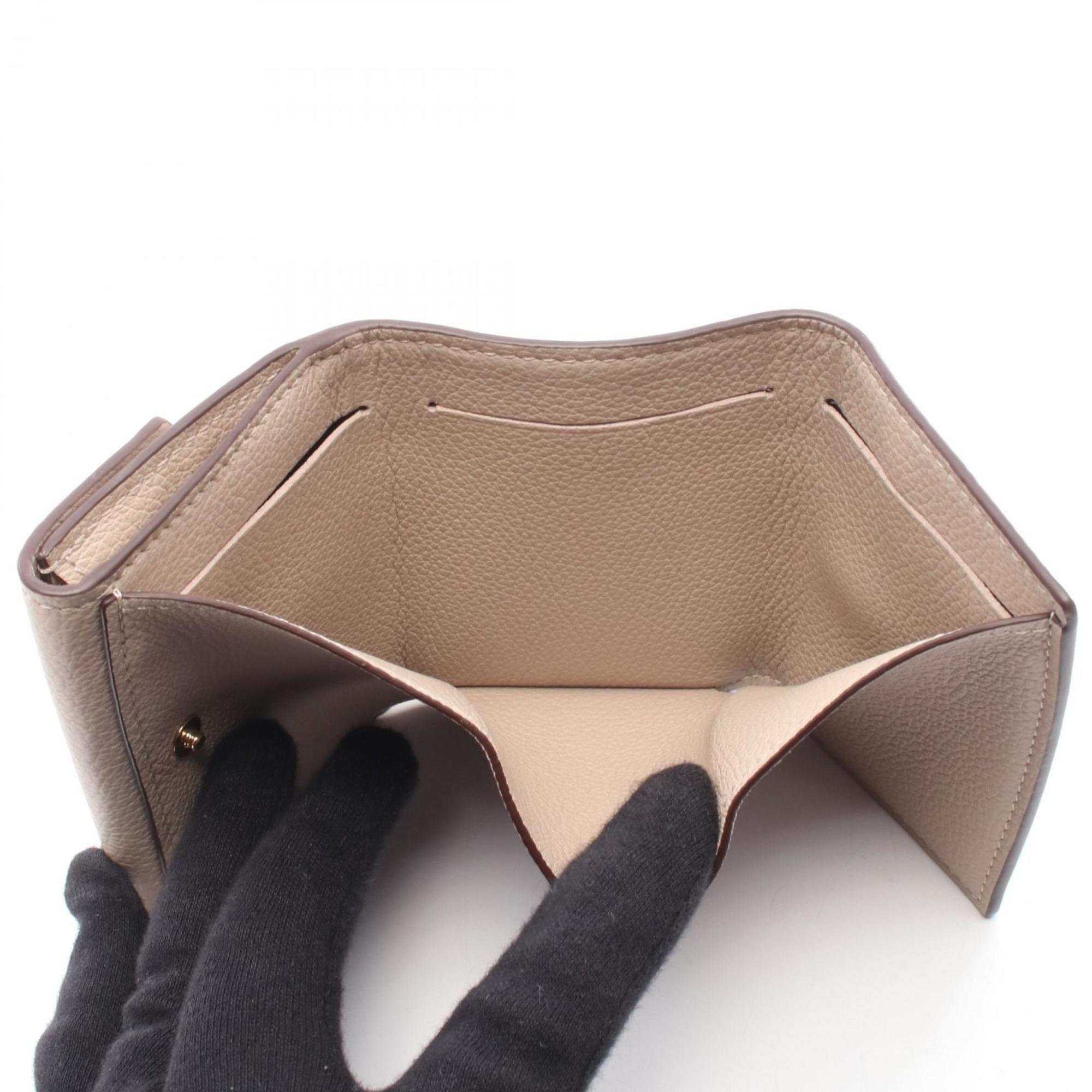 Louis Vuitton Beige Grayish Leather Wallet (Tri-Fold) (Pre-Owned)