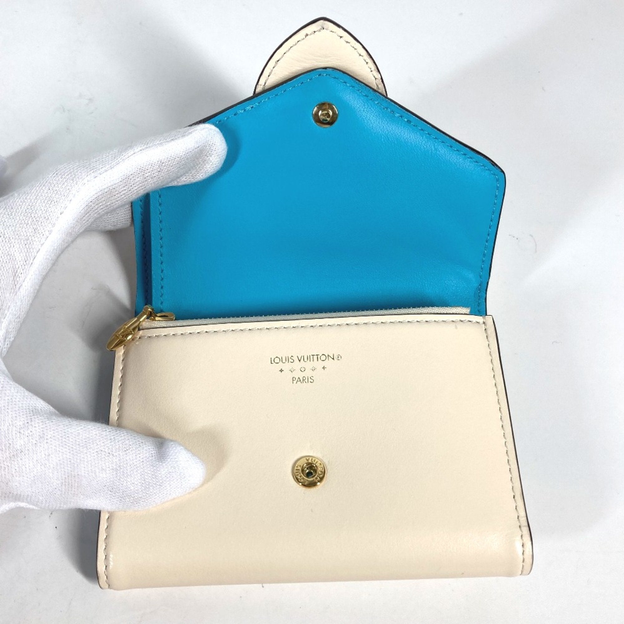 Louis Vuitton Beige Leather Wallet (Tri-Fold) (Pre-Owned)