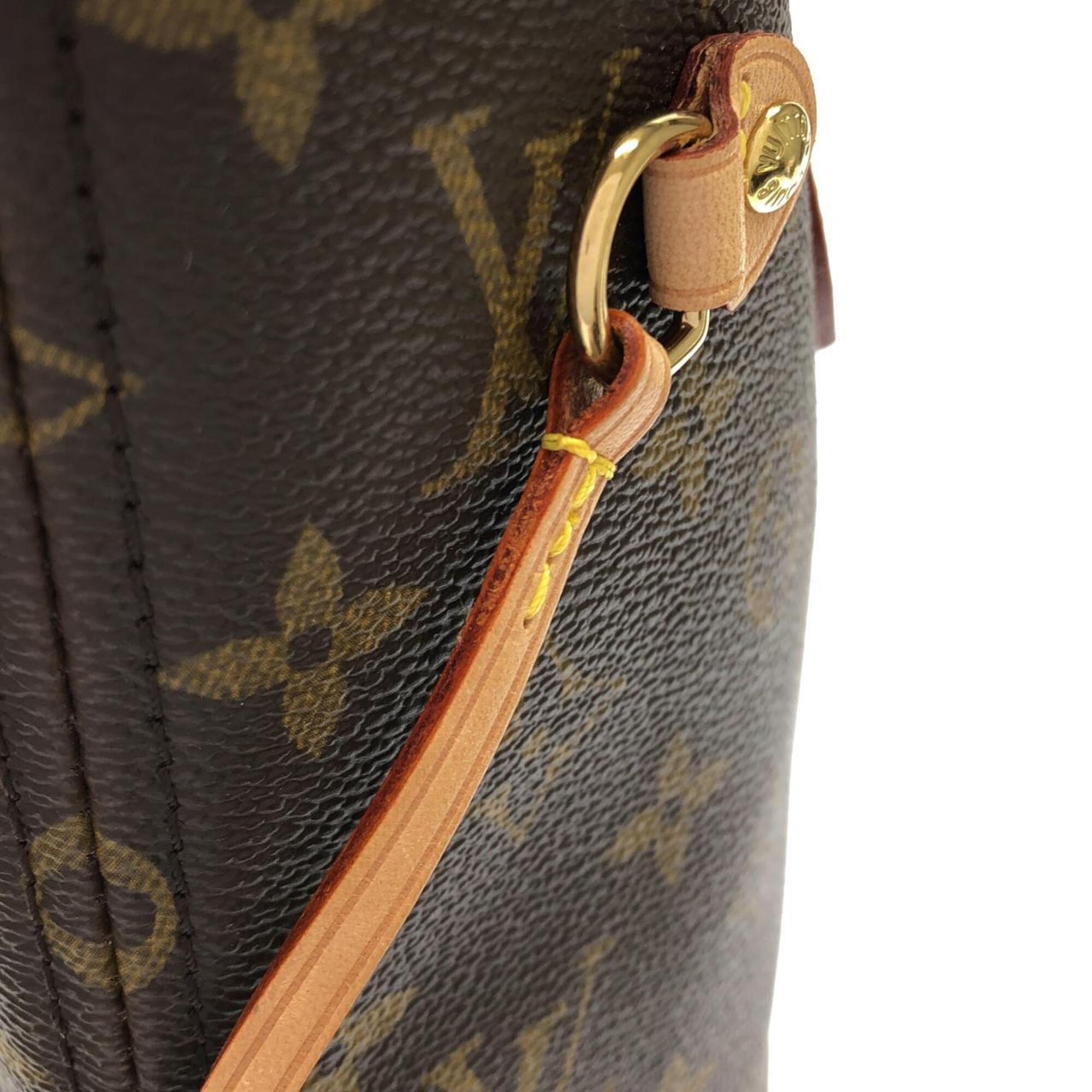 Louis Vuitton Marron Coated Canvas Handbag (Pre-Owned)
